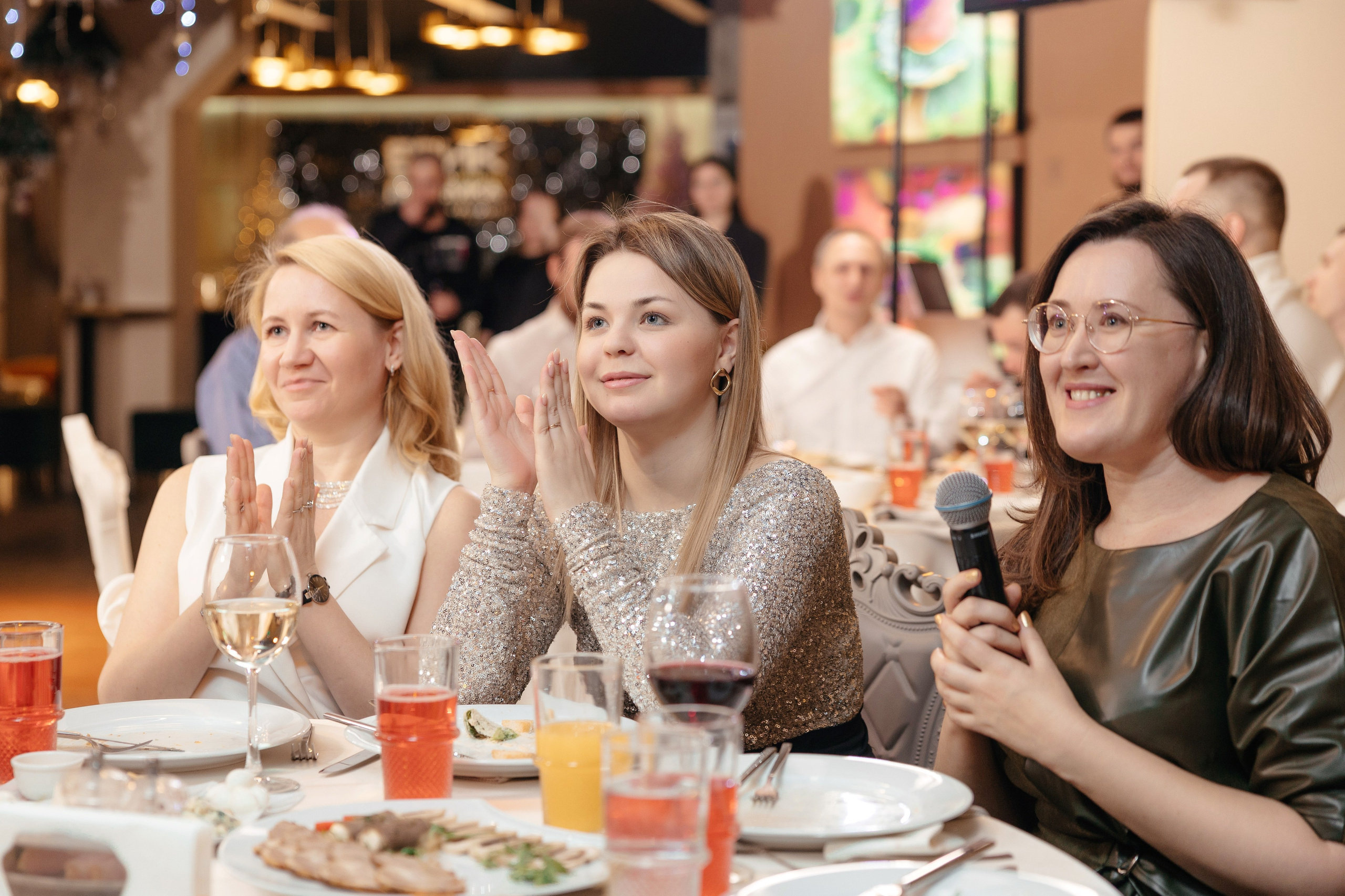 Новогодний корпоратив Брик приемка. Фотограф для бизнеса Константин Брусницын в Екатеринбурге