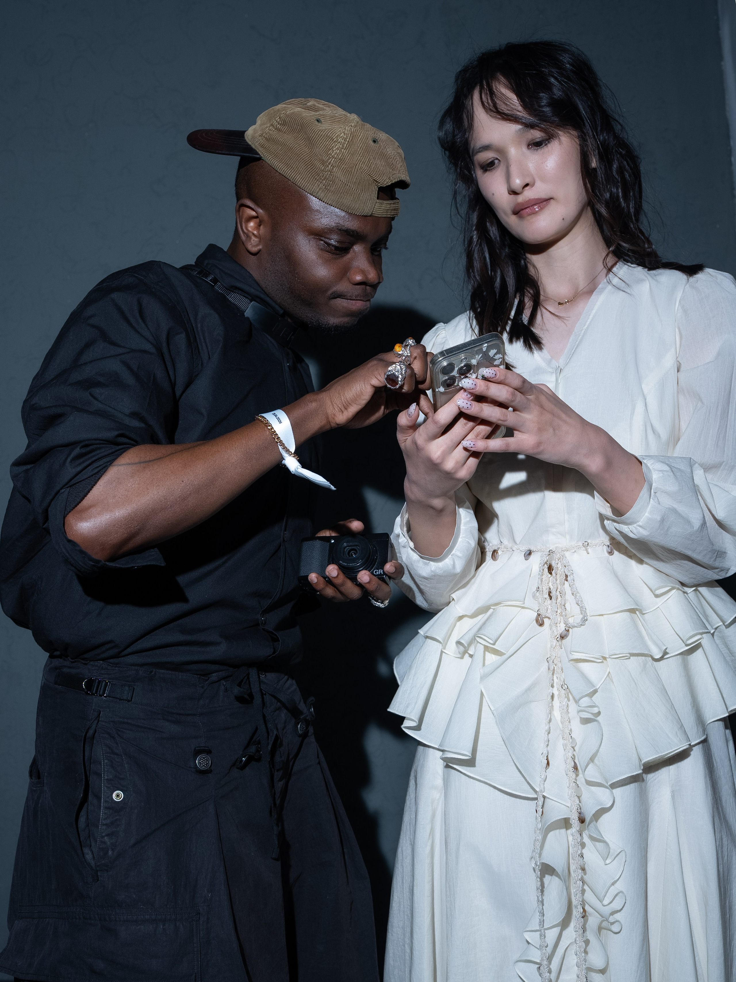 Visa Fashion Week Pre-Fall 2026 April BackStage Day 1. Сайт Алматинского НЮ АРТ, будуар и фэшн фотографа Дениса Карпенко