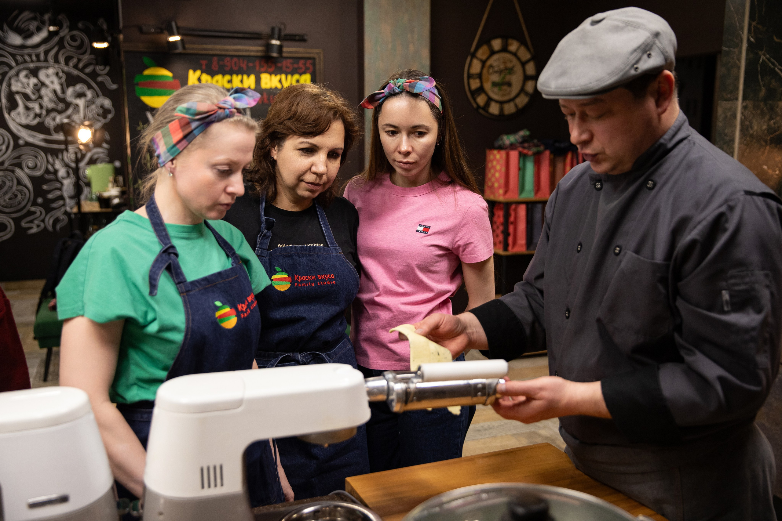 Встреча во «Краски Вкуса». Свадебный фотограф Иркутск, репортажный фотограф Иркутск