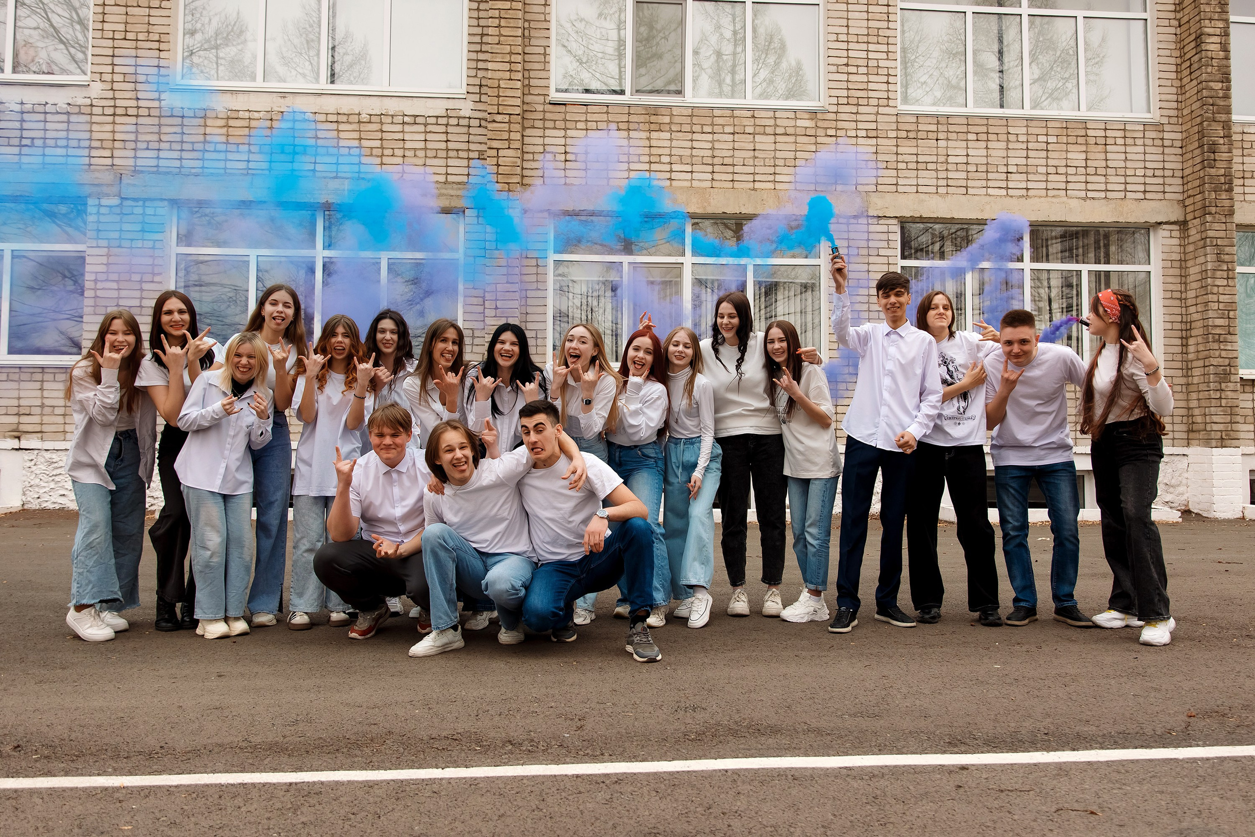 11 класс с. Барабаш. Фотограф Любовь Корниенко, Примоский край