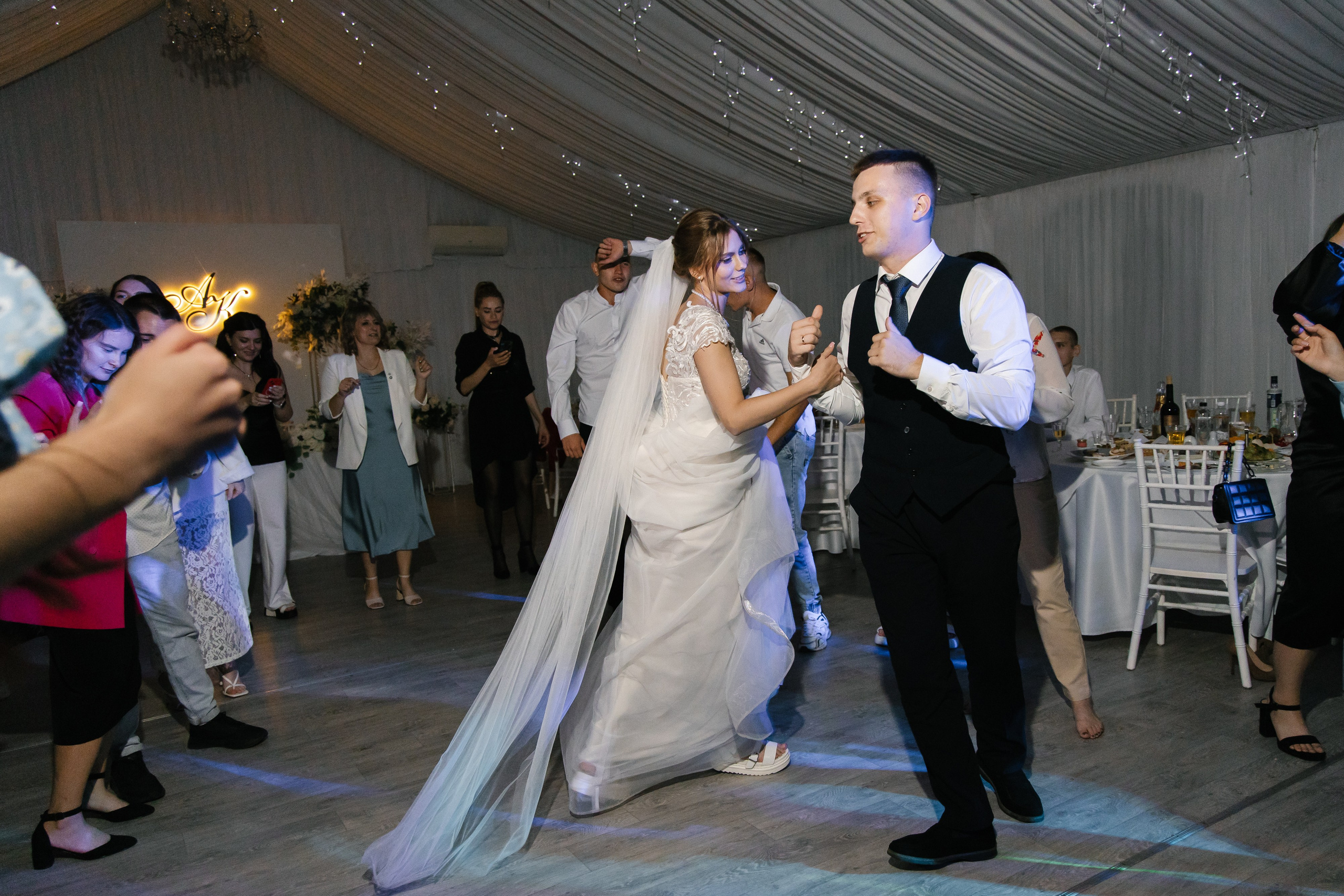 Ксения и Антон (полный день). Фотограф в Барнауле Юлия Садвокасова