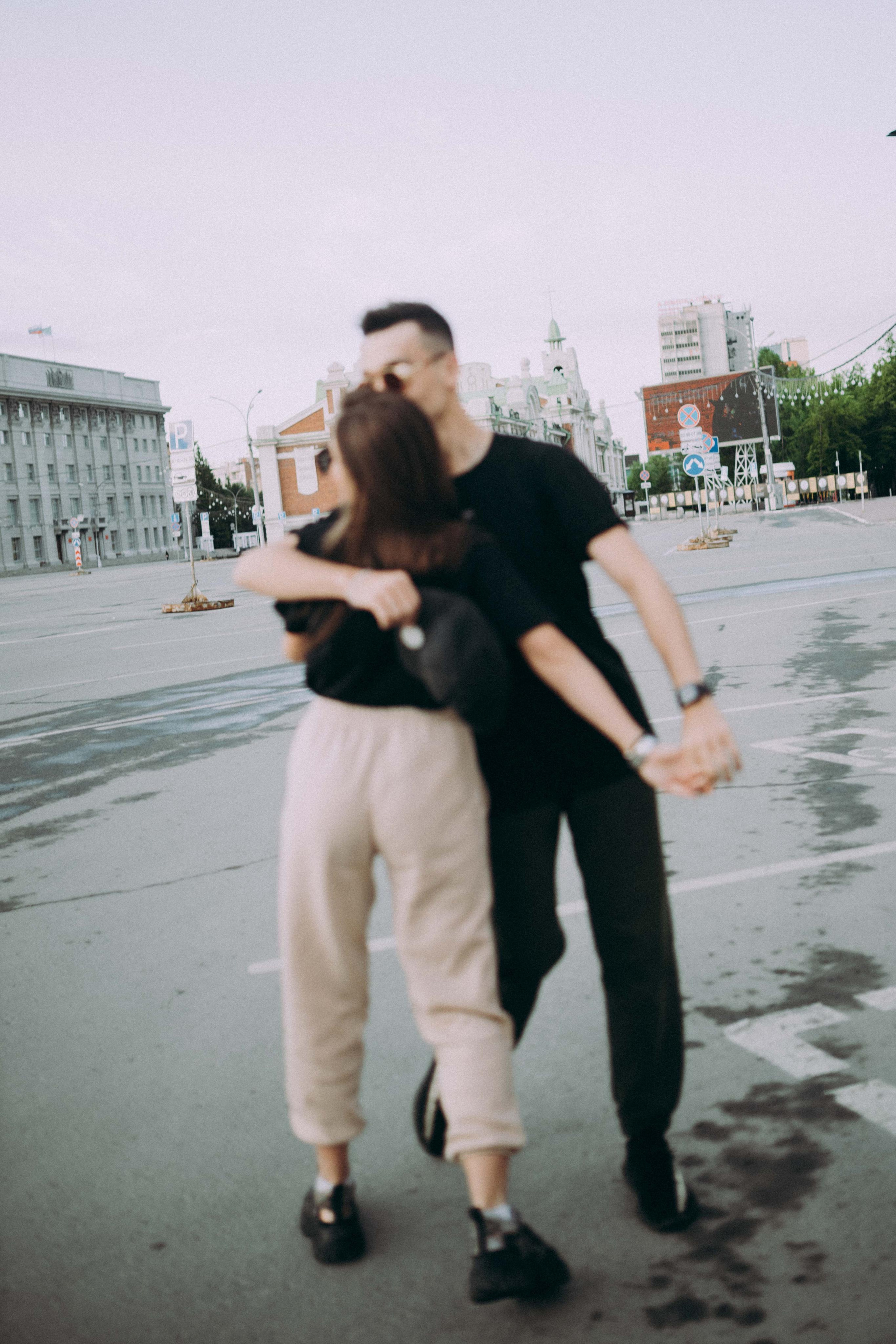 Эмиль и Диана. Свадебный фотограф Новосибирск | Готовность фото от 14 дней