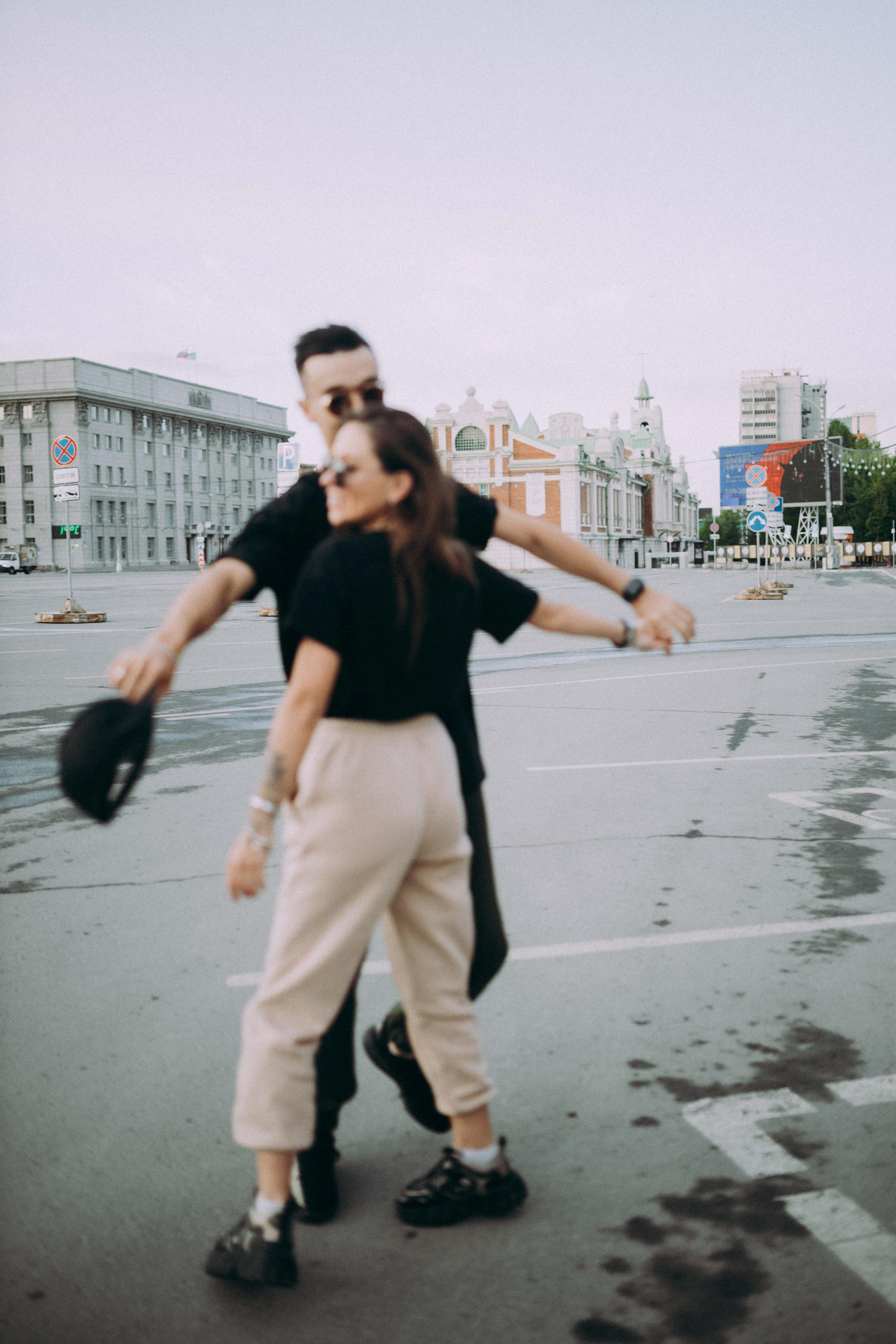 Эмиль и Диана. Свадебный фотограф Новосибирск | Готовность фото от 14 дней