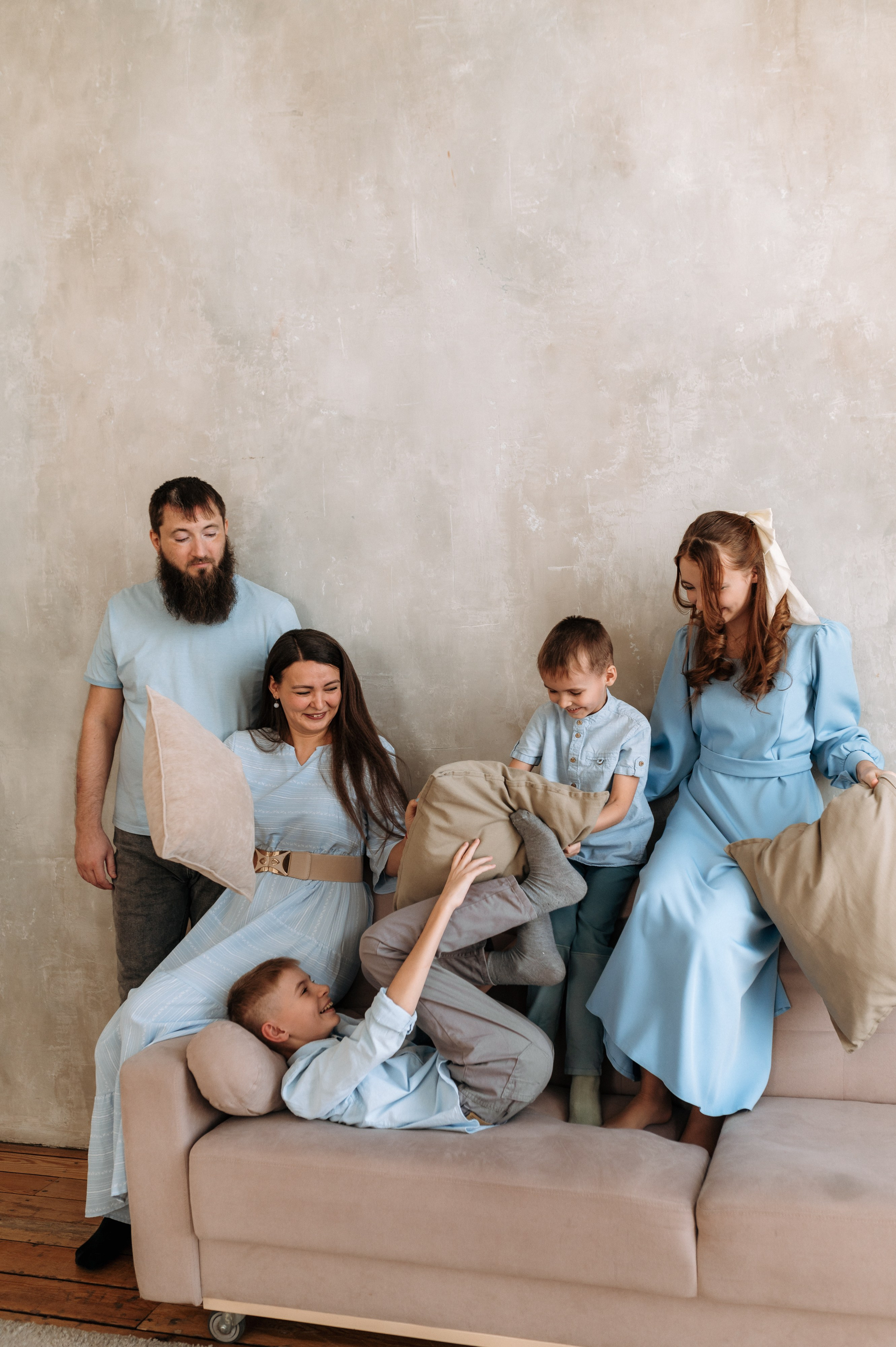 Большая семейная встреча. Главная