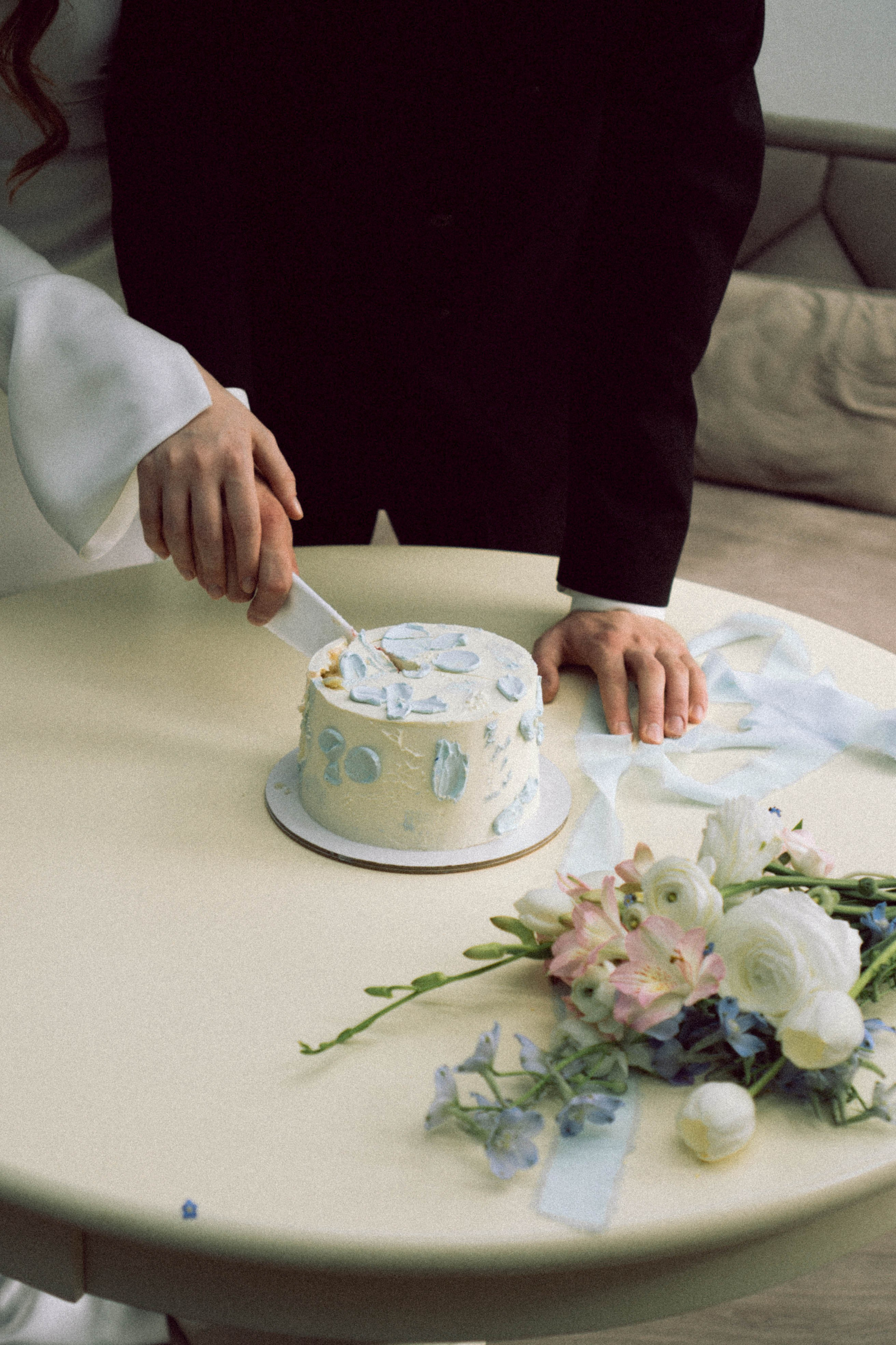 СВАДЕБНАЯ СЬЕМКА В ОТЕЛЕ. СБОРЫ ЖЕНИХА И НЕВЕСТЫ И ТАКЖЕ ТОР И ПОДГОТОВКА К ПРОГУЛКЕ. Профессиональный фотограф, Санкт-Петербург — Виктория Богомолова