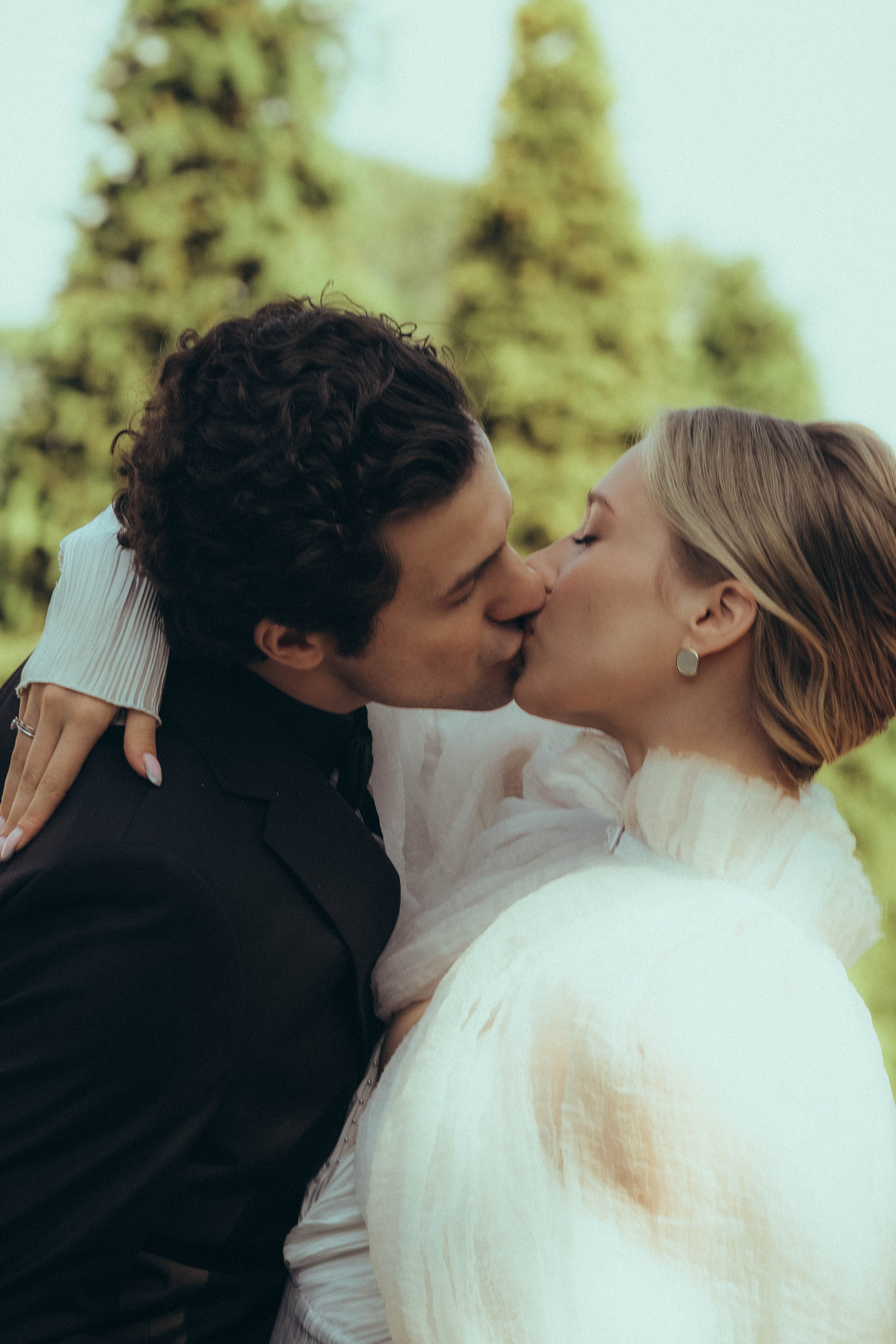 СВАДЕБНАЯ СЬЕМКА В ПАРКЕ ОРАНИЕНБАУМ. Профессиональный фотограф, Санкт-Петербург — Виктория Богомолова