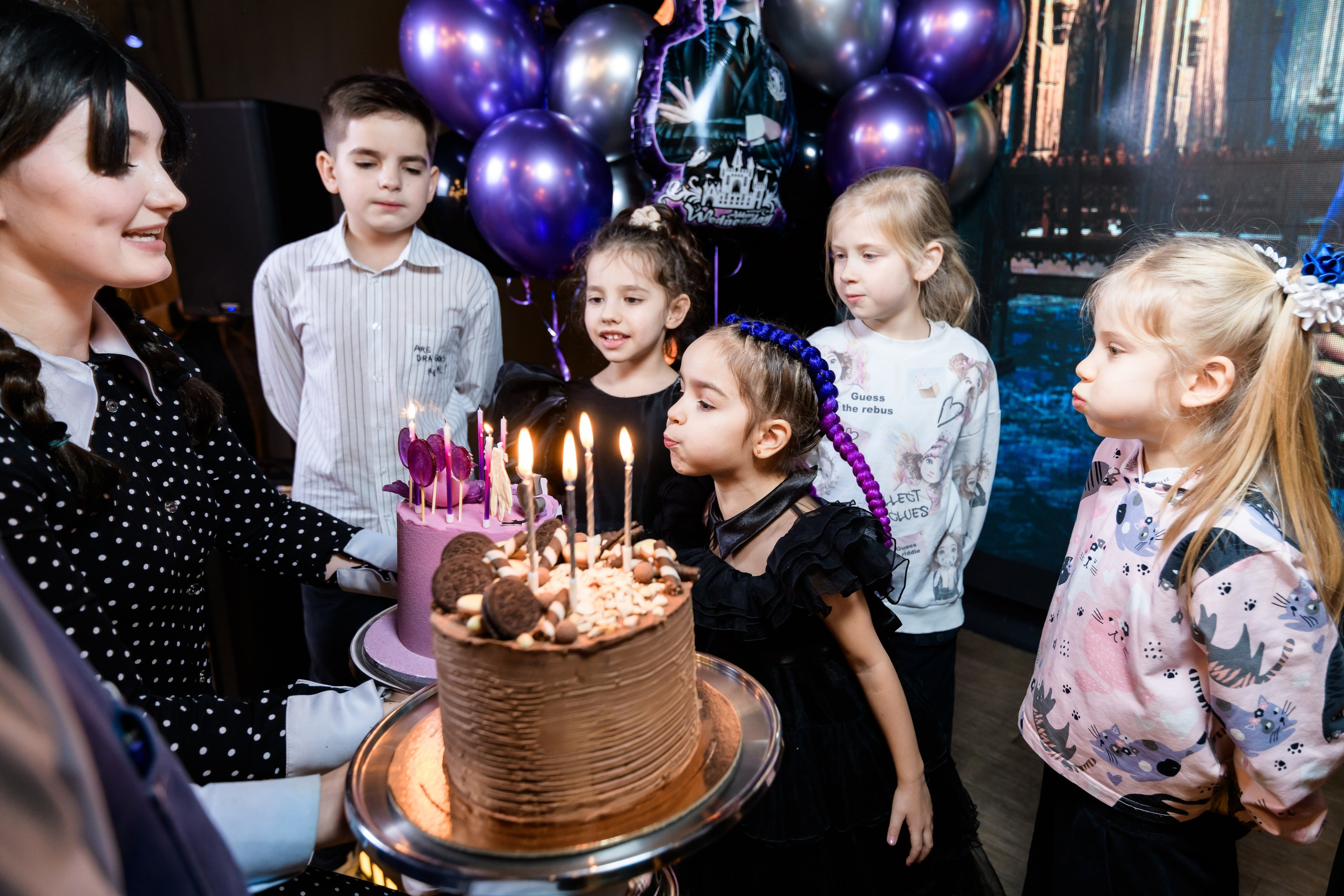 День рождения Софии в стиле «Уэнздей». Репортажный фотограф Сергей Дроздов