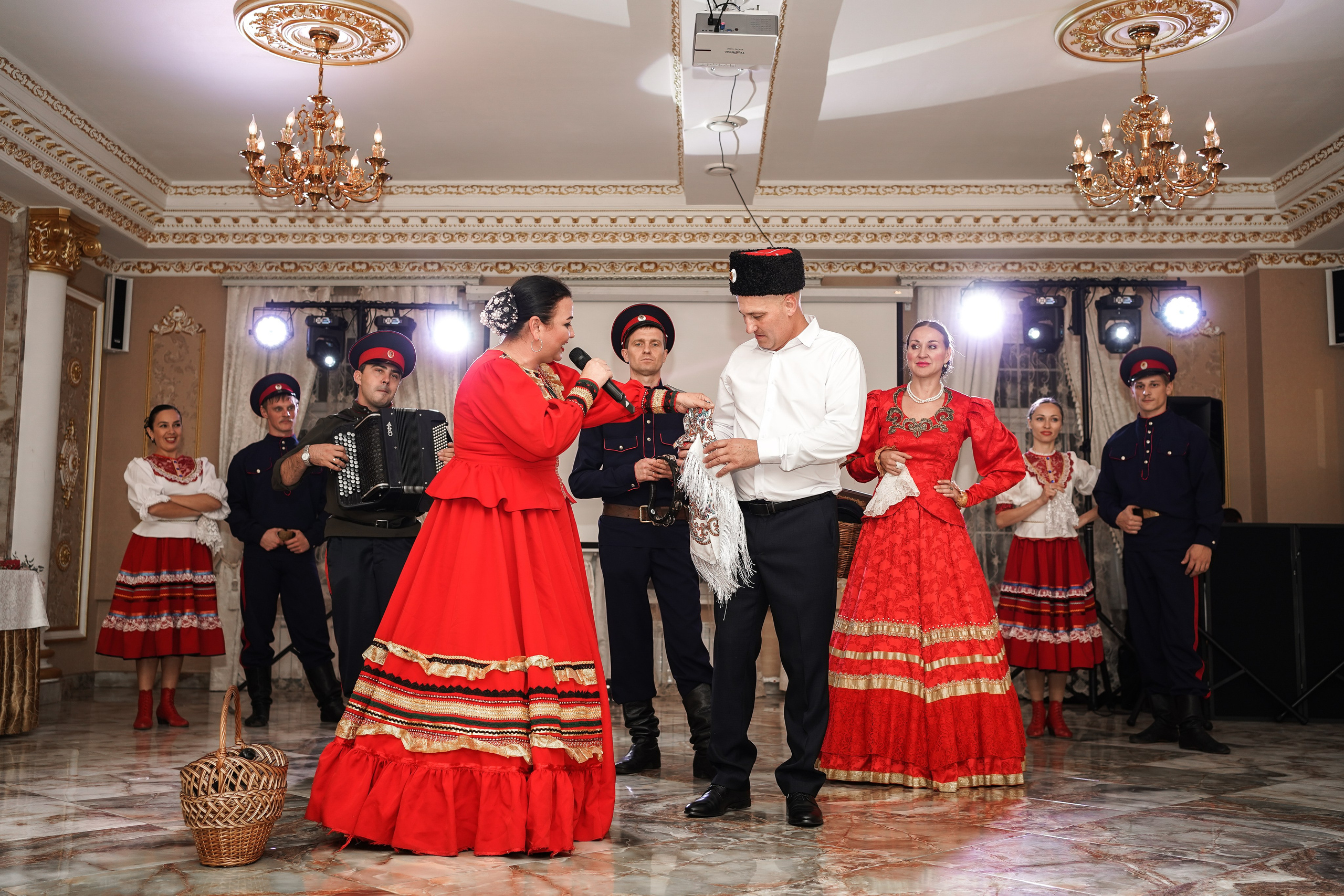 Фотосессия юбилея на Петровском причале в Ростове-на-Дону. Свадебный фотограф в Ростове-на-Дону. Таинство Крещения и Венчания, семейные фотосессии. Алёна Чёботова