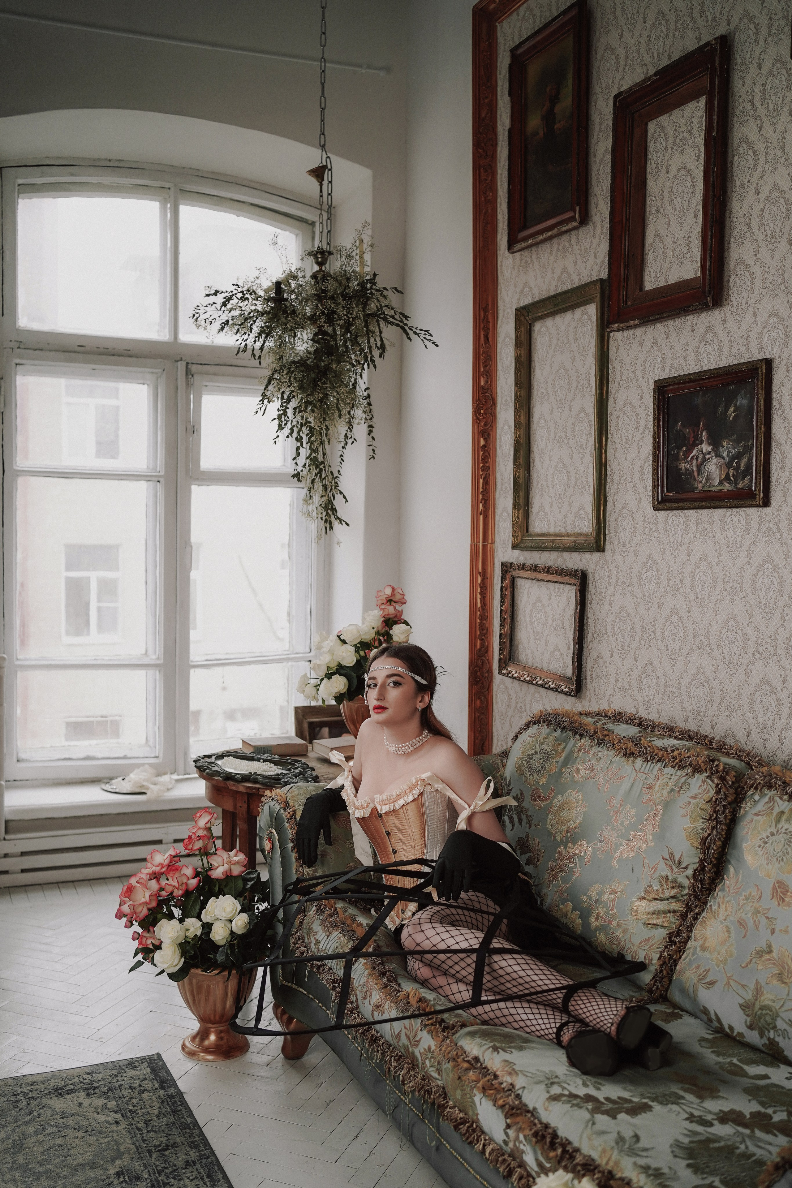 Фотостудия Белая комната. Женский фотограф в Ростове-на-Дону.Фотосессия Гэтсби. Свадебный фотограф в Ростове-на-Дону. Таинство Крещения и Венчания, семейные фотосессии. Алёна Чёботова