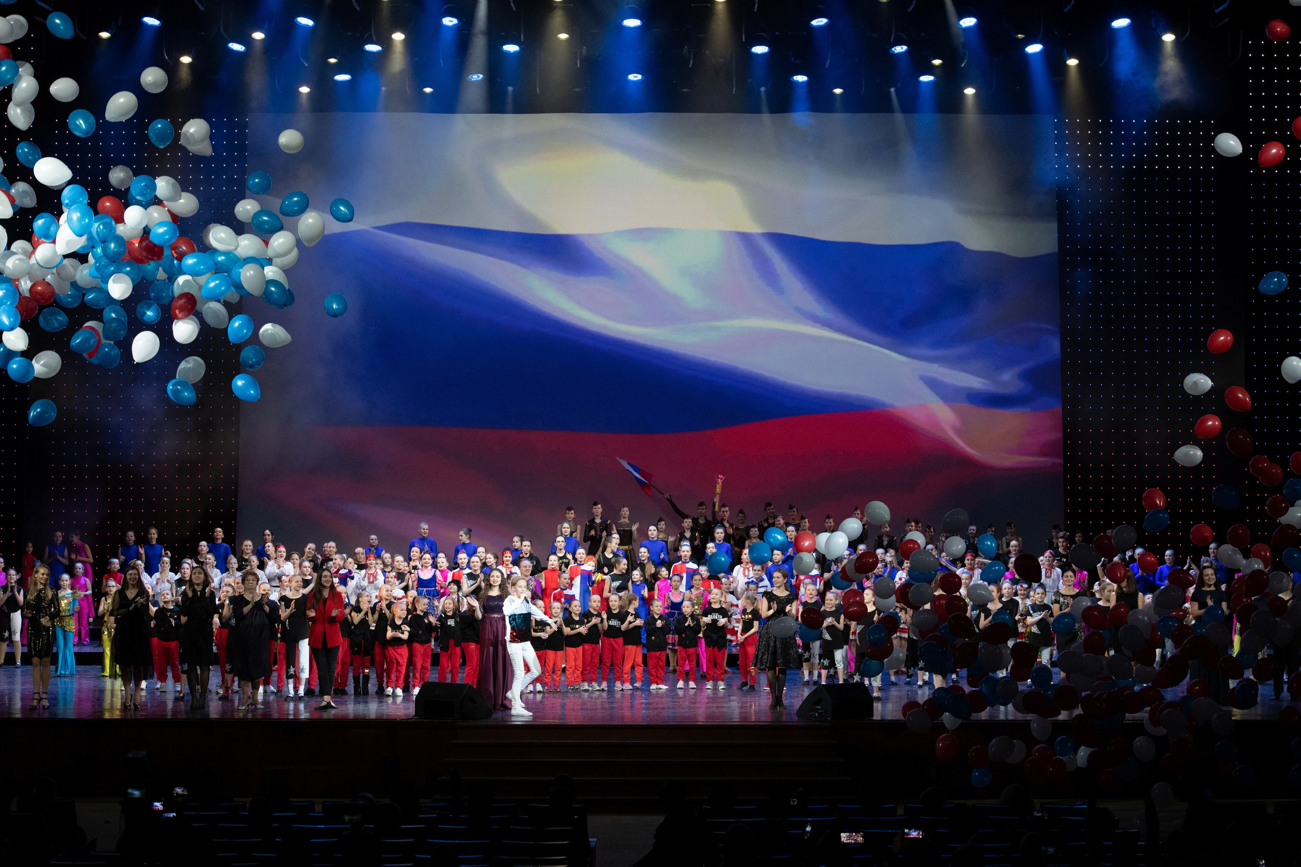 2 февраля, концерт Таланты России, Кремлевский Дворец. Золотое яблочко