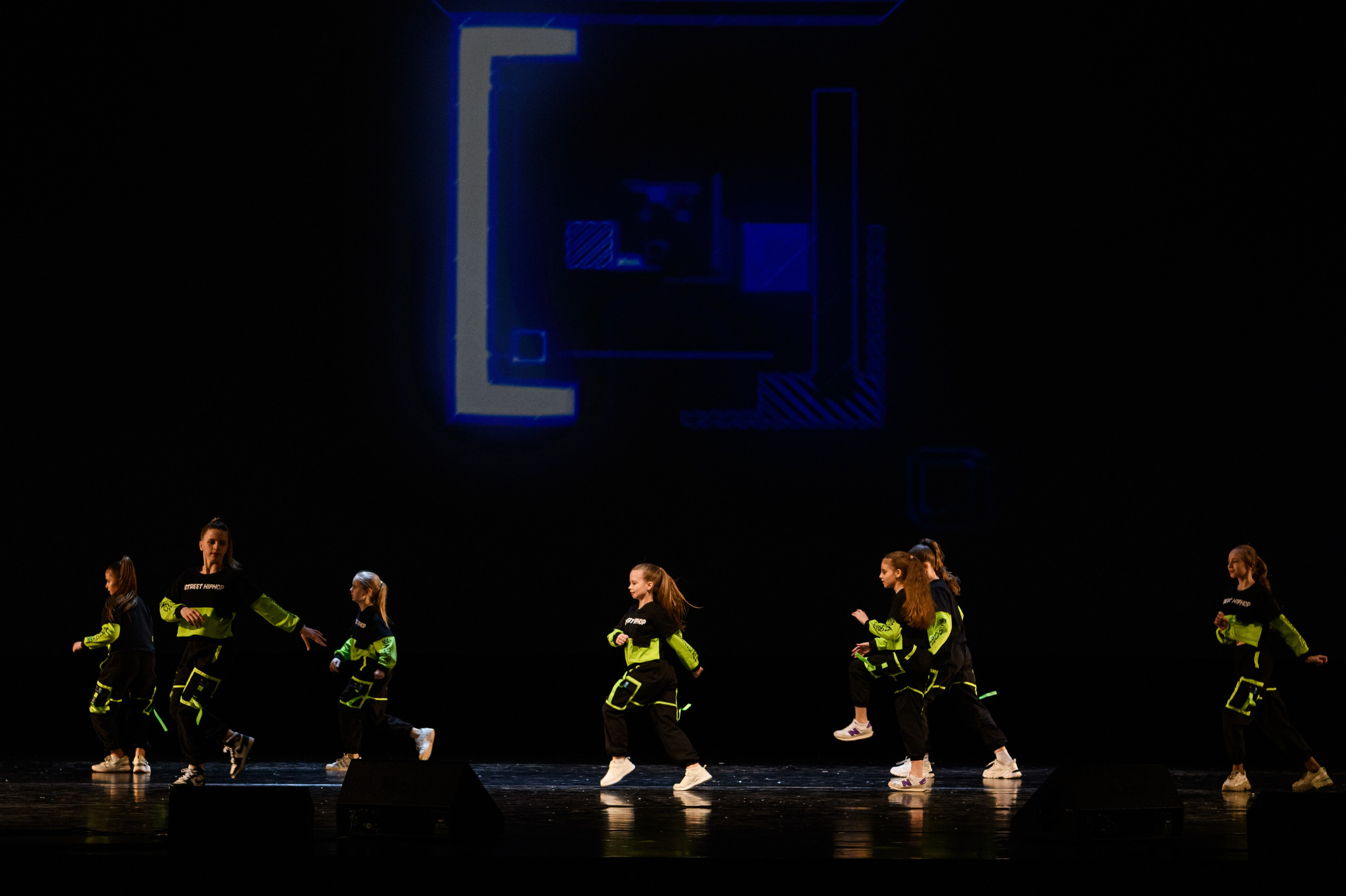 23 апреля, часть 2, БКЗ Октябрьский, г. Санкт-Петербург. Золотое яблочко