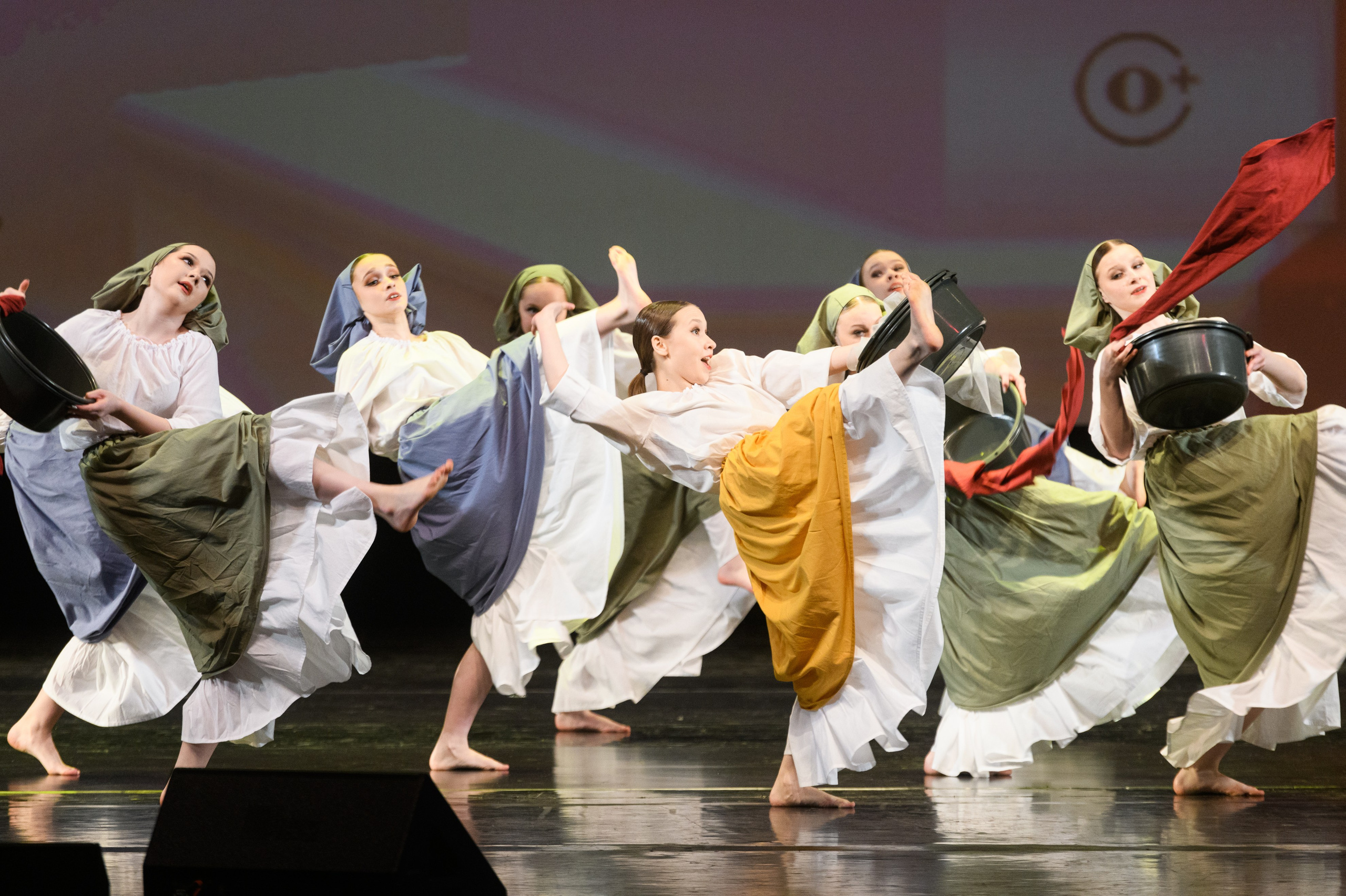 23 апреля, часть 1, БКЗ Октябрьский, г. Санкт-Петербург. Золотое яблочко