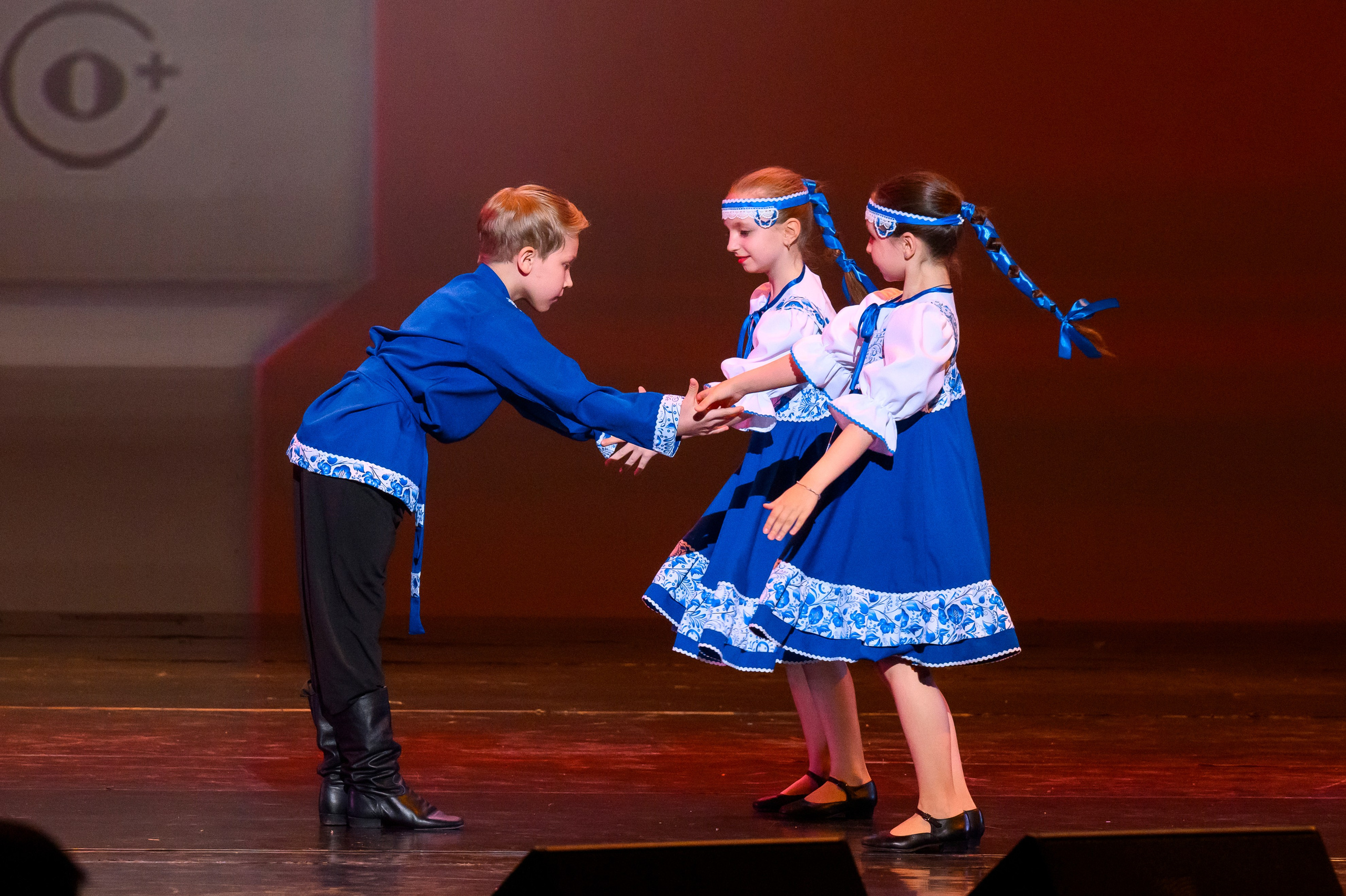 23 апреля, часть 2, БКЗ Октябрьский, г. Санкт-Петербург. Золотое яблочко