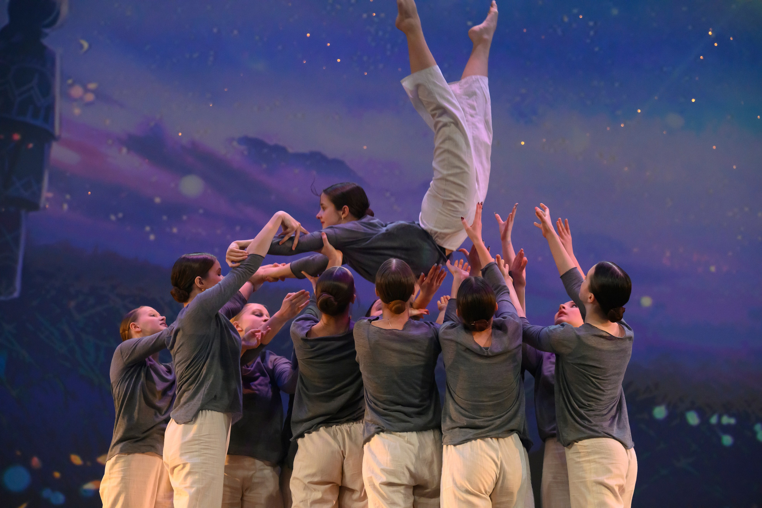 23 апреля, часть 1, БКЗ Октябрьский, г. Санкт-Петербург. Золотое яблочко