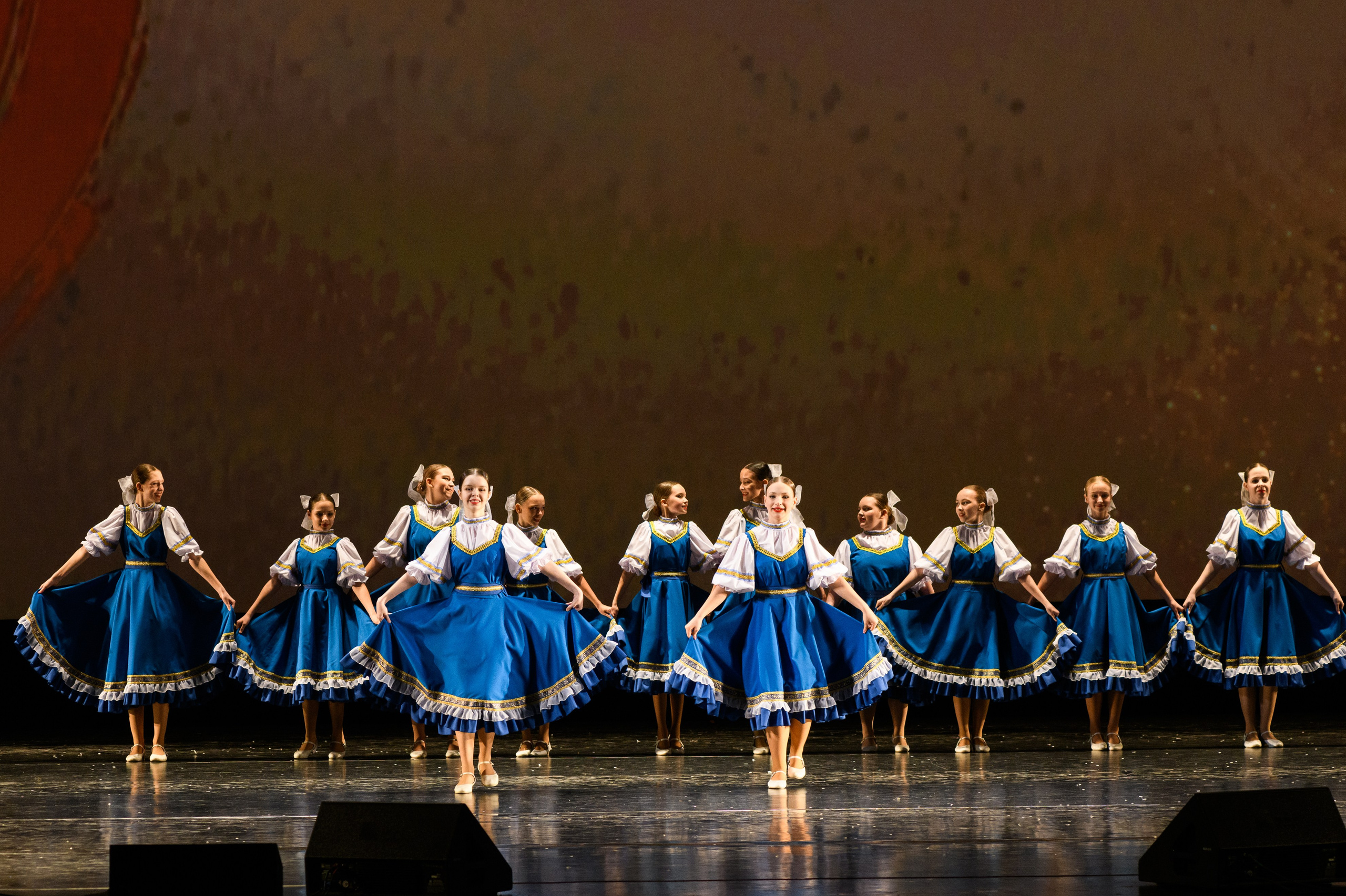 23 апреля, часть 2, БКЗ Октябрьский, г. Санкт-Петербург. Золотое яблочко