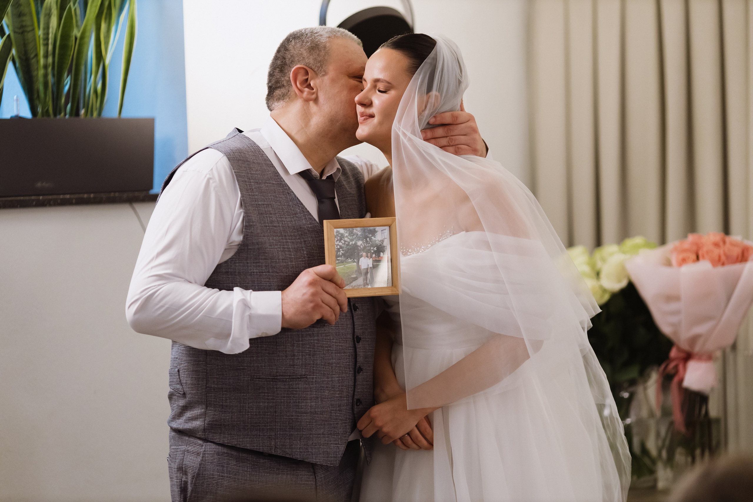 Свадебная фотосессия в Минске в итальянском ресторане La Scala