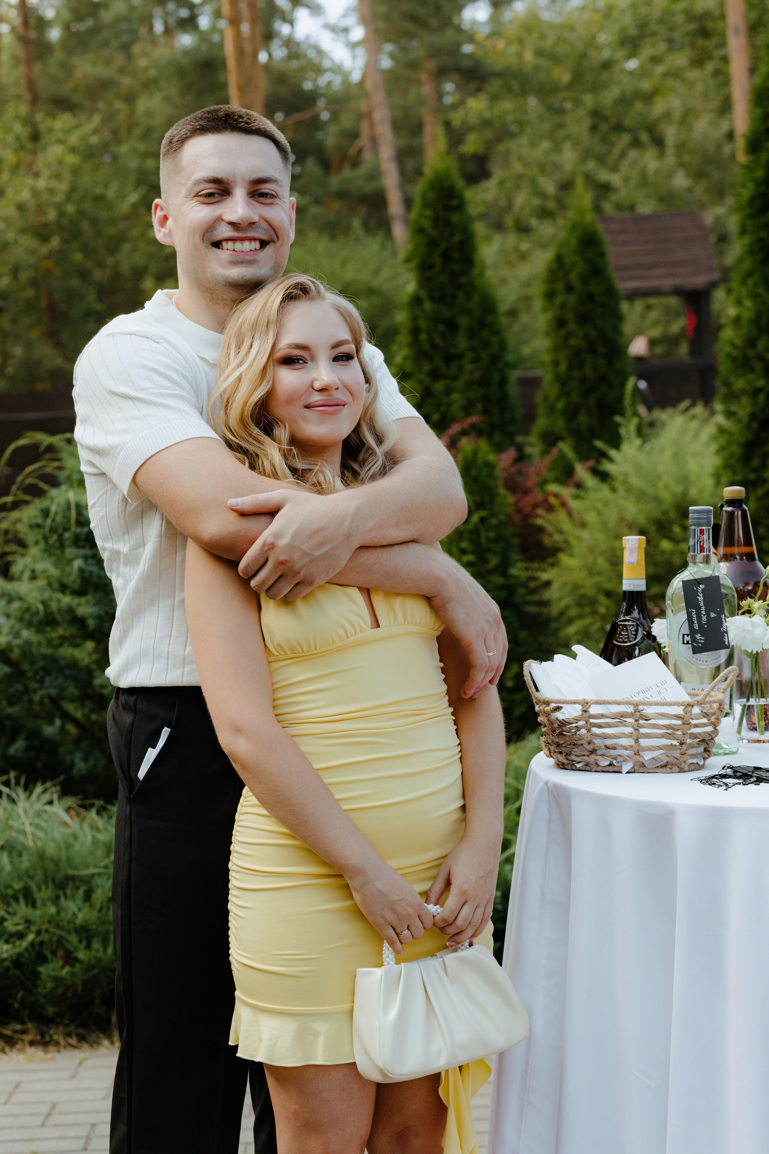 Летняя свадебная фотосессия
