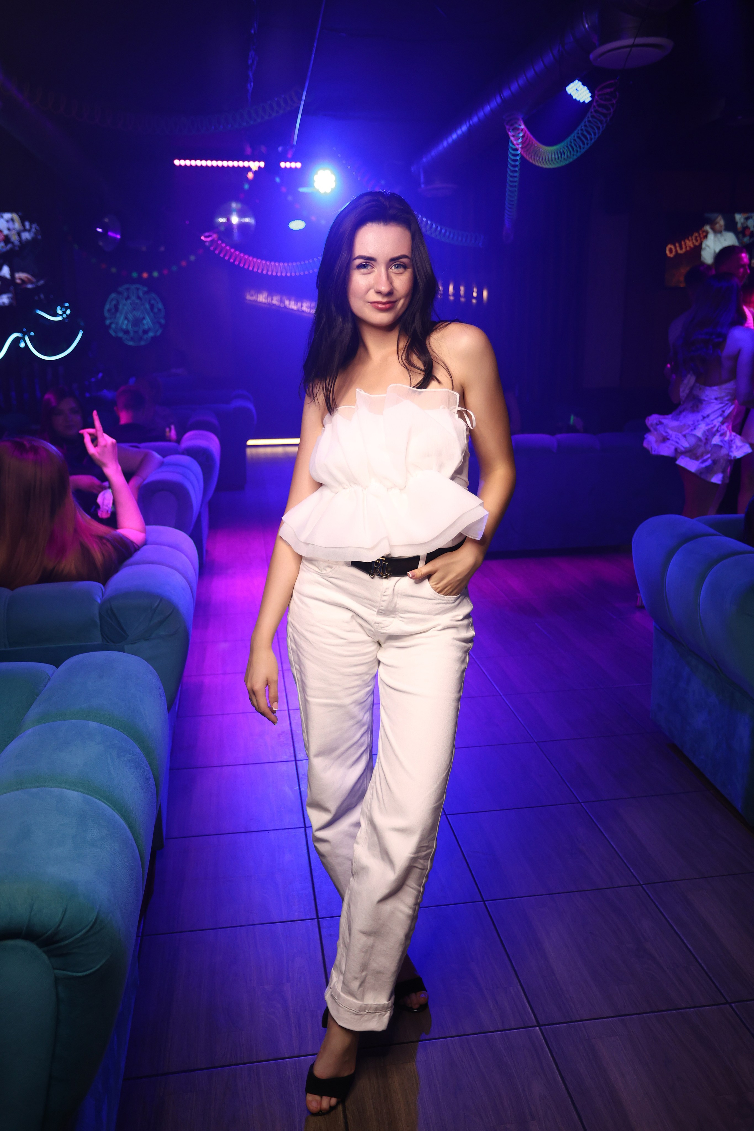 Neon Party 01.08.25. Мята Спортивная — Кальянная, караоке, бар в Минске