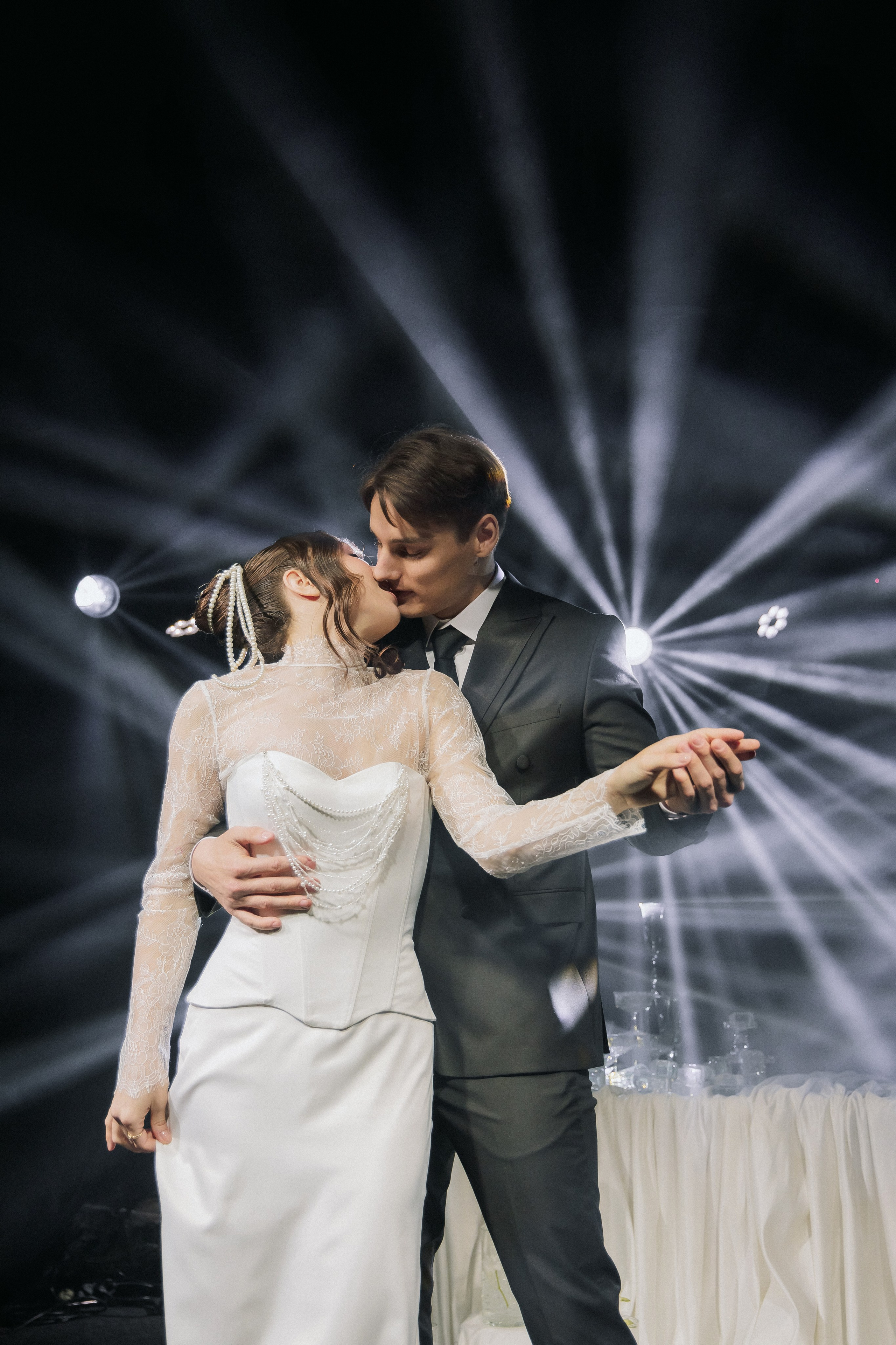 Мария & Александр. Любовь со светом. Свадебная фотография. Арина Рубах