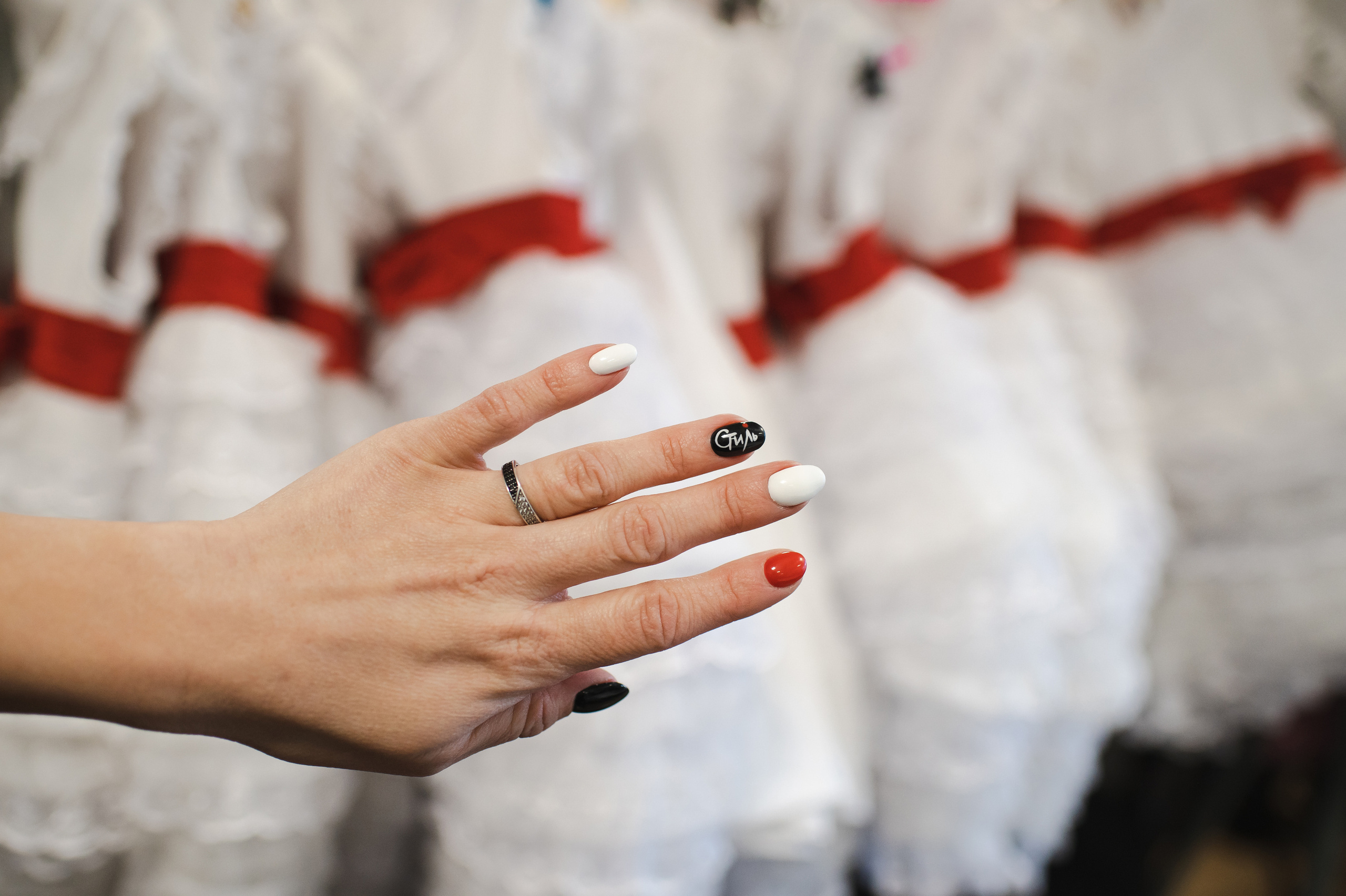 «ИДИ НА СВЕТ», ТХМ «Стиль». SASHA SKETCHER