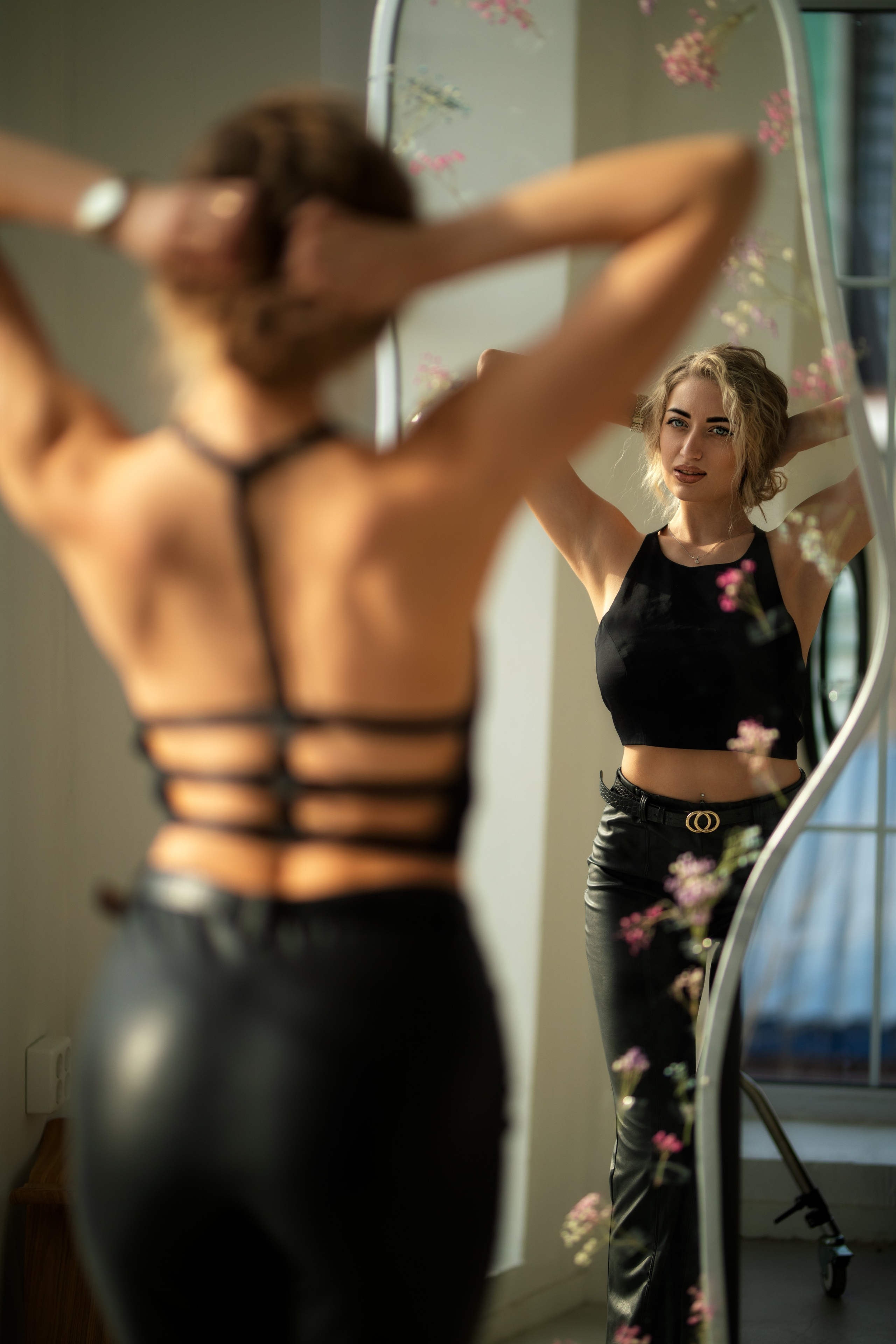 Фотосет с Елизаветой в студии с интерьером в формате для «себя»