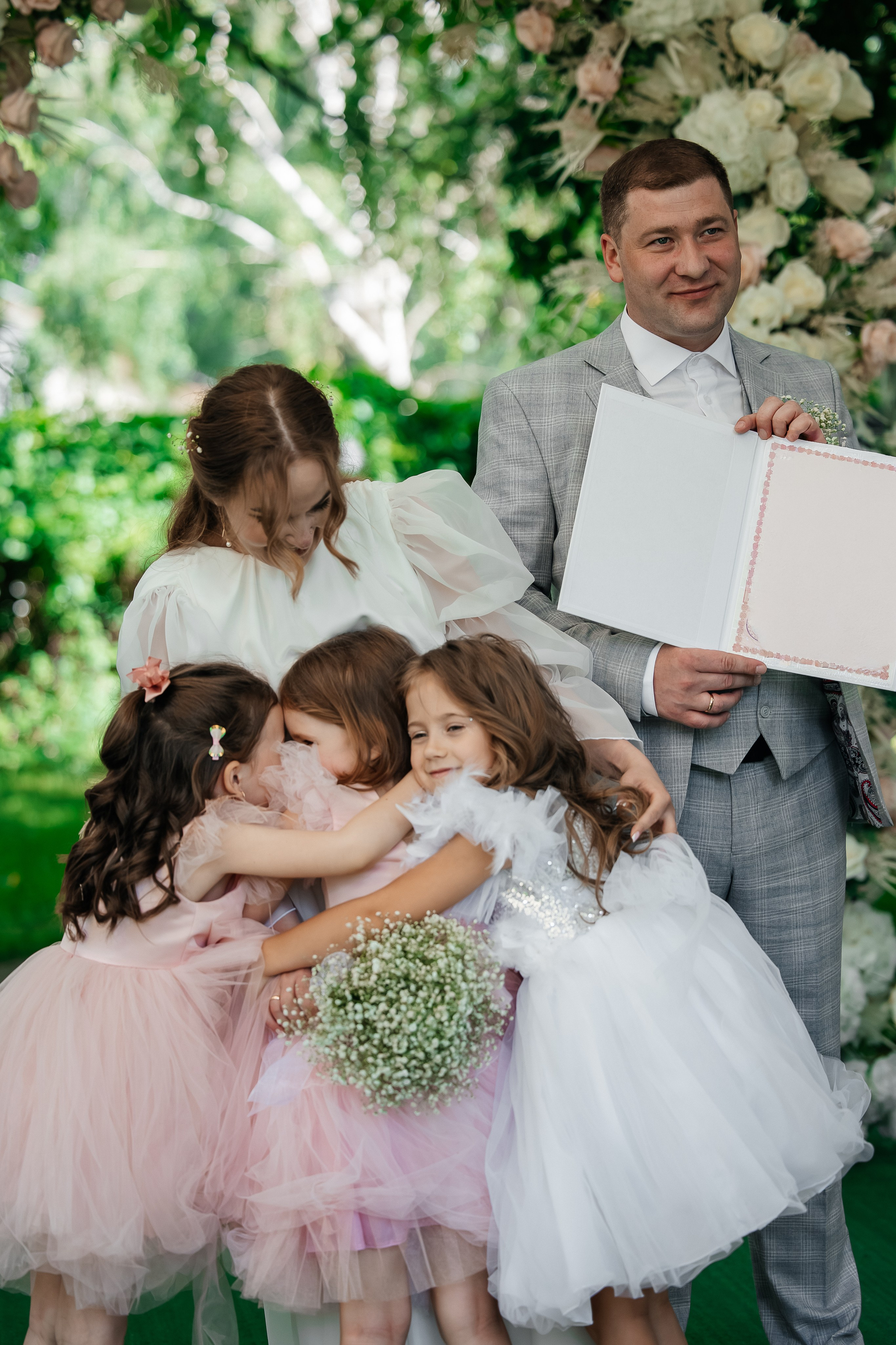 Регистрация на территории гостиницы «Даниловская». Свадебный и семейный фотограф в Москве Красинская Мария