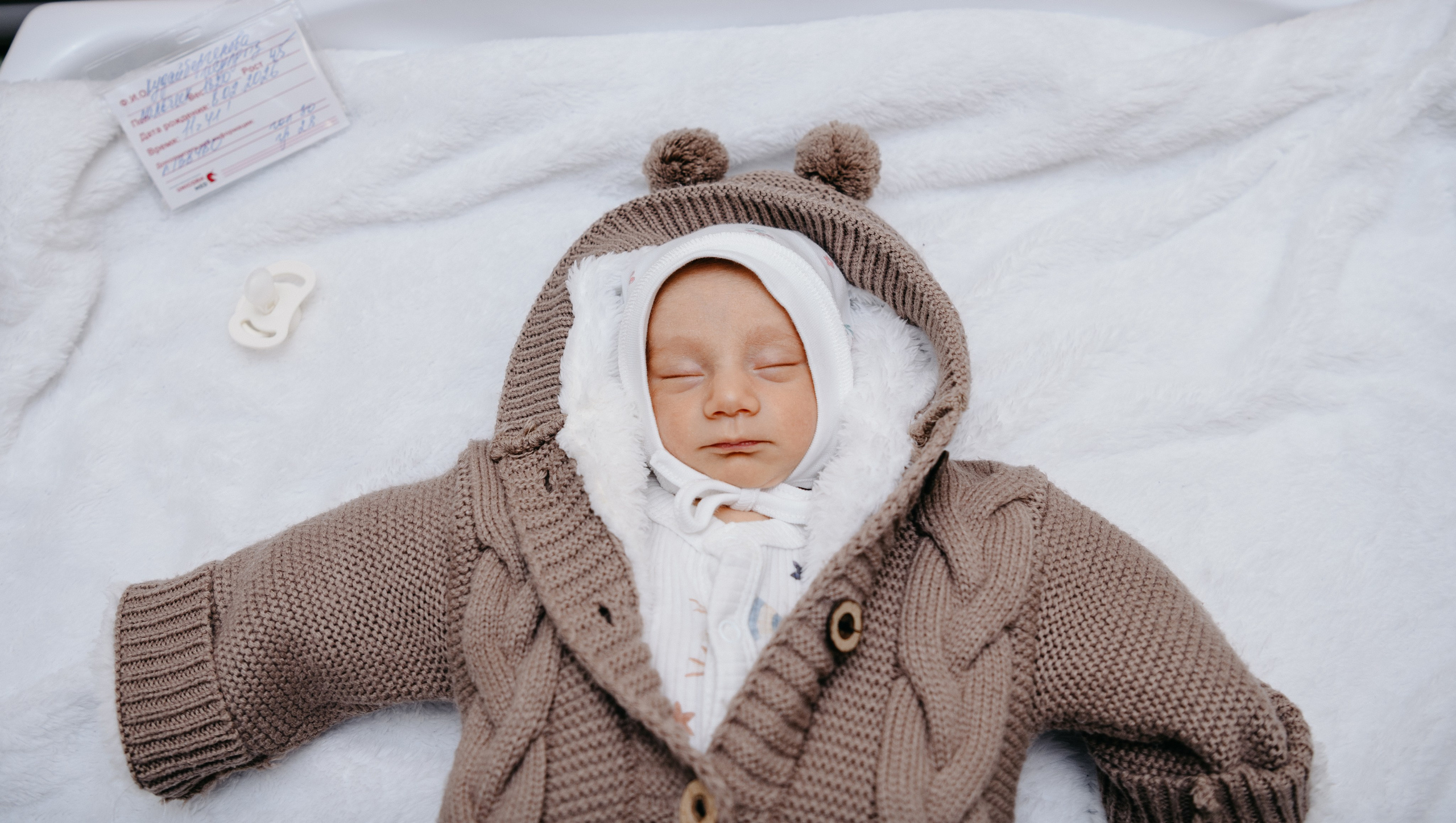 Выписка Амира. Фотограф на выписку из роддома в Москве и МО