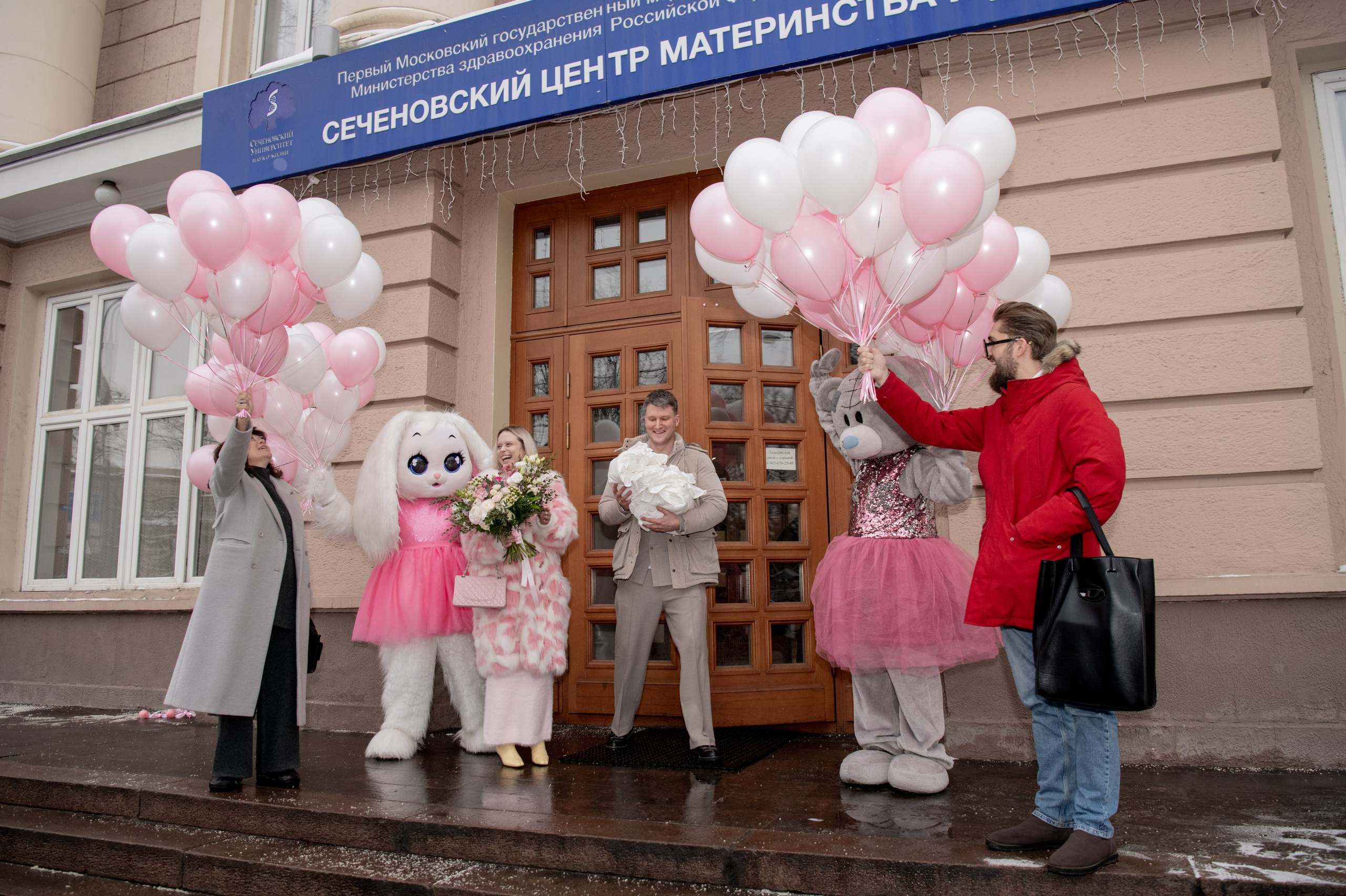 Выписка Киры. Снегиревка. Фотограф на выписку из роддома в Москве и МО