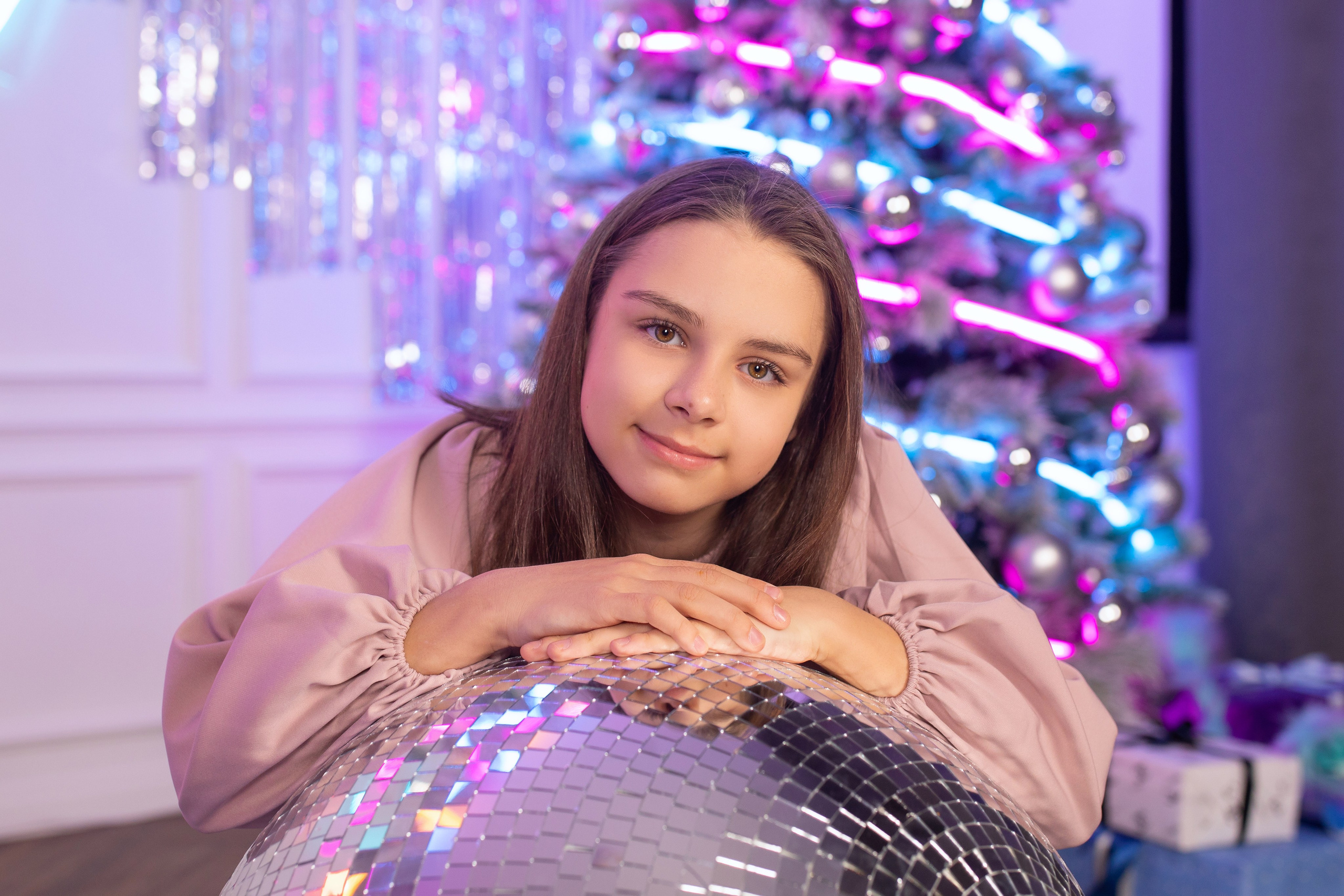 Фотограф на новый год, новогодняя фотосессия в Хабаровске, Новый год Хабаровск, новогодняя фотосессия в студии Хабаровск, студийная новогодняя фотосессия Хабаровск, фотограф Хабаровск, фотосессия 2026 Хабаровск,  домашняя новогодняя фотосессия, 