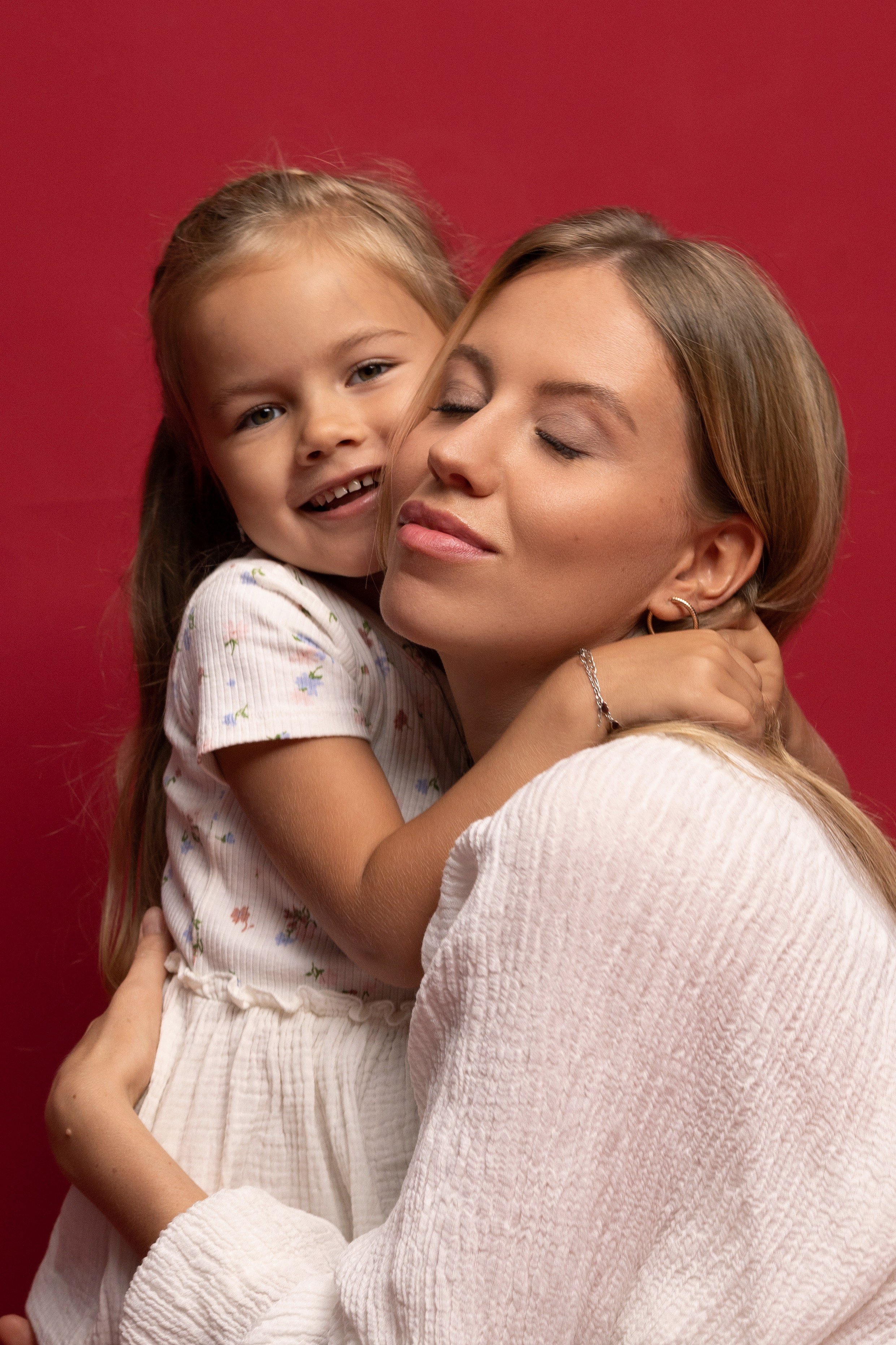 Ксения и Арина, студия LOFT. Фотограф Екатерина Гусакова