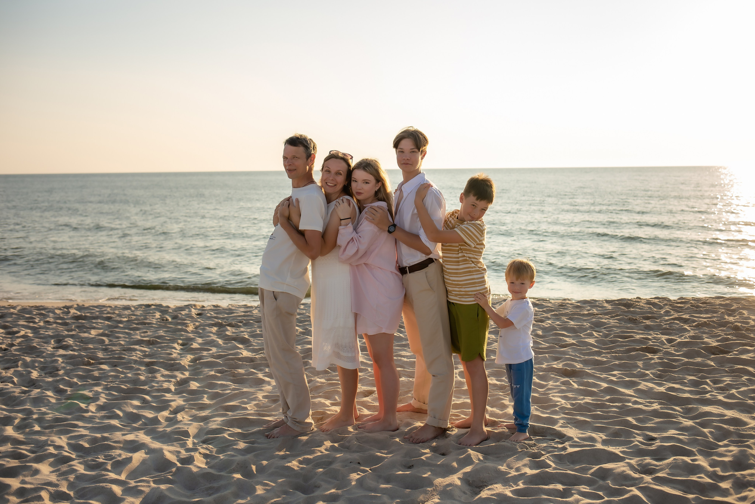 Екатерина и Антон. На закате. Фотограф в Калининграде Решетникова Алина