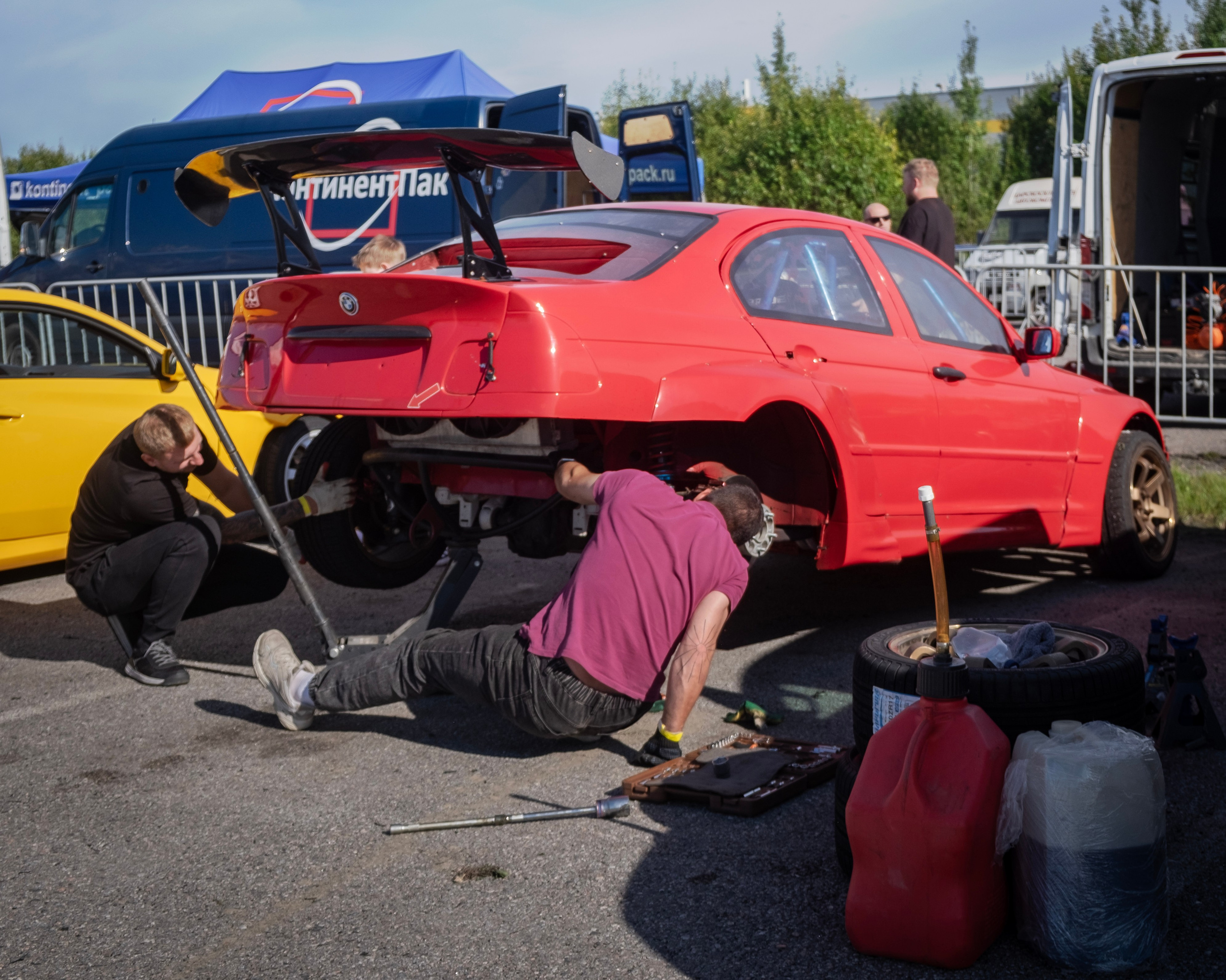 AUTODROM FEST. Автомобильные фотографии и рисунки в Санкт-Петербурги Пашков Дмитрий