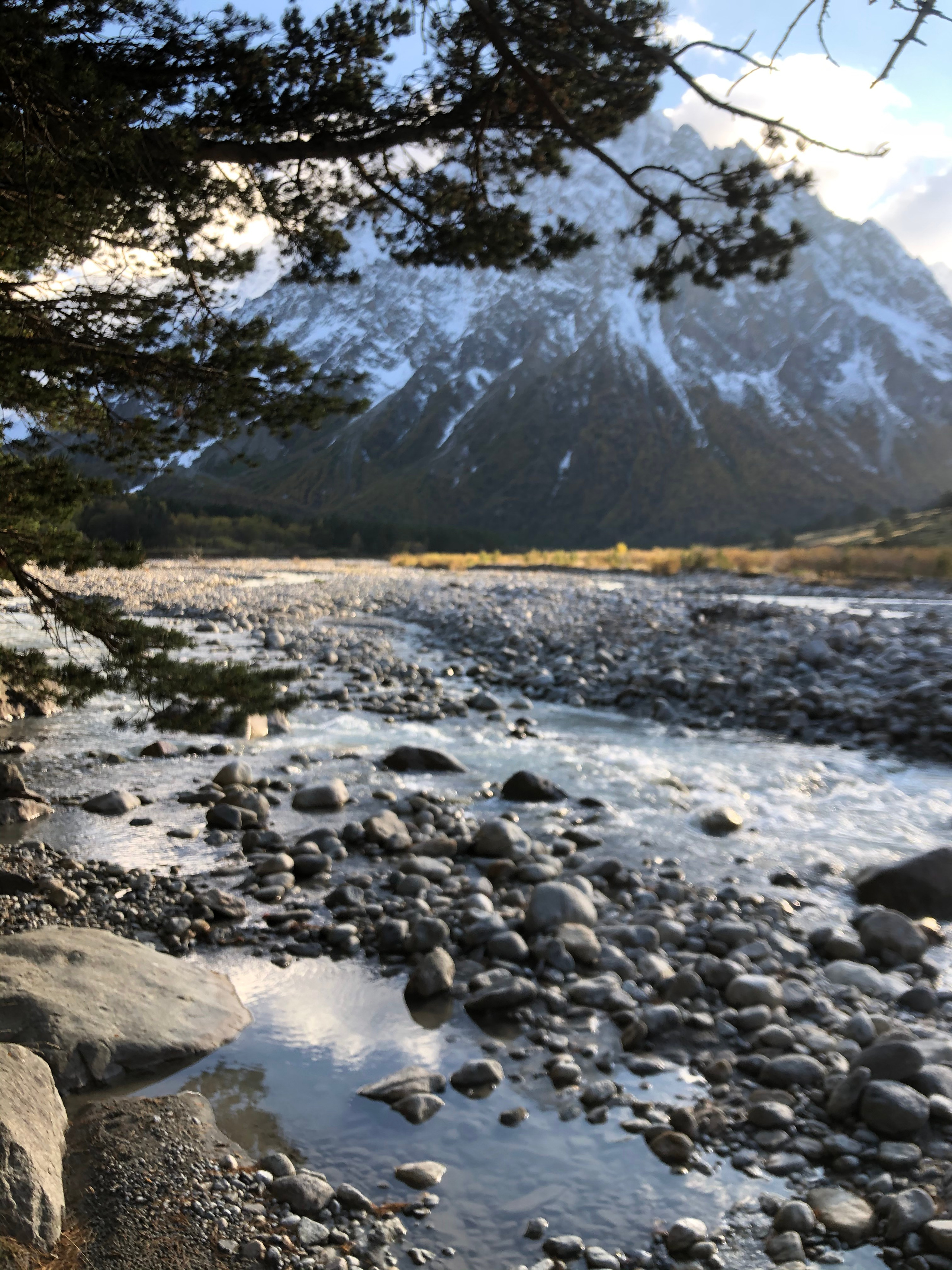 Fashion-продакшн — выездные съемки для брендов. Фотограф Продюсер в горах КБР / Москва  Нальчик Горы