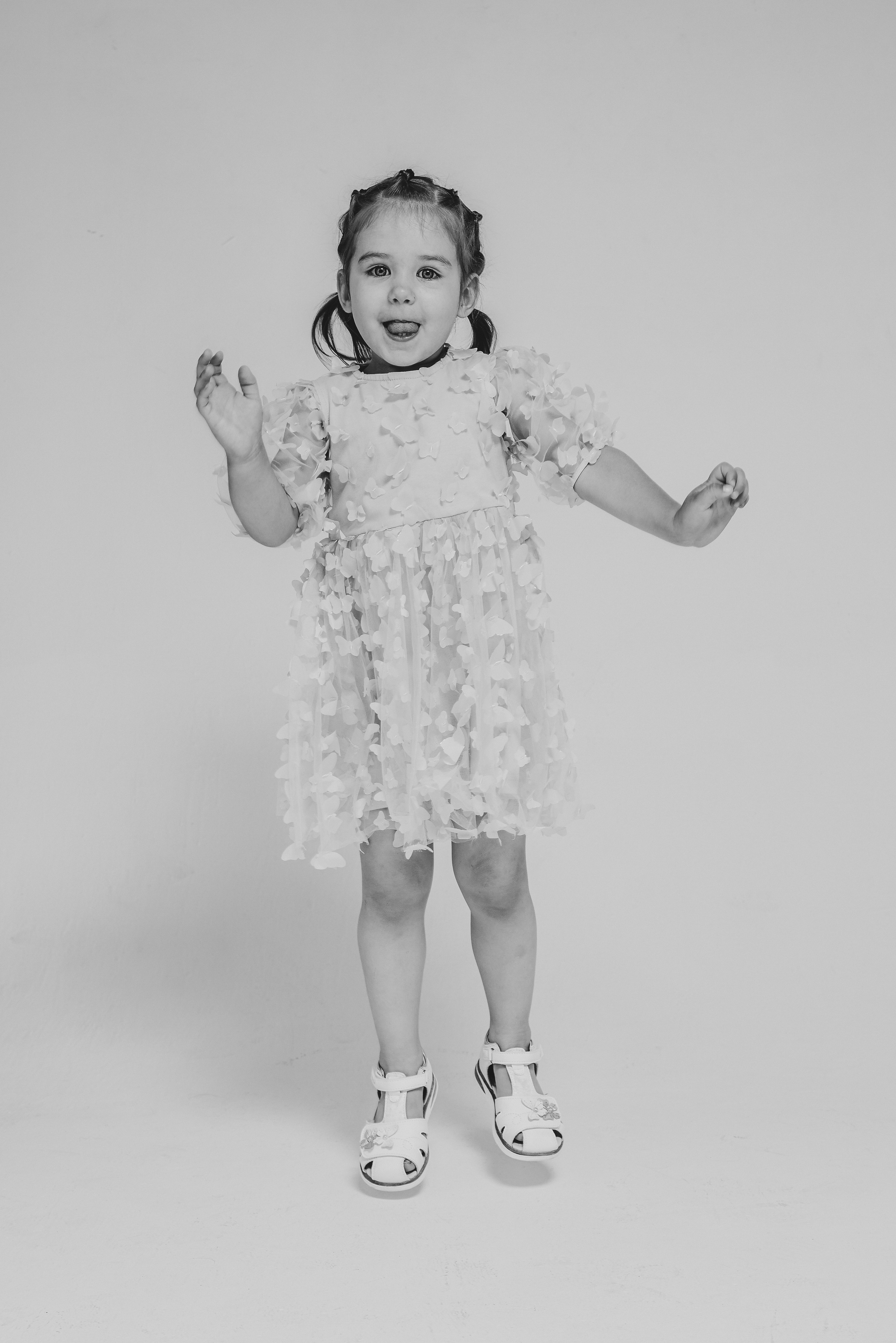 Katya & Anya. Natalia Finch Photography — Family, Kids & Pet Photographer in Chicago, IL