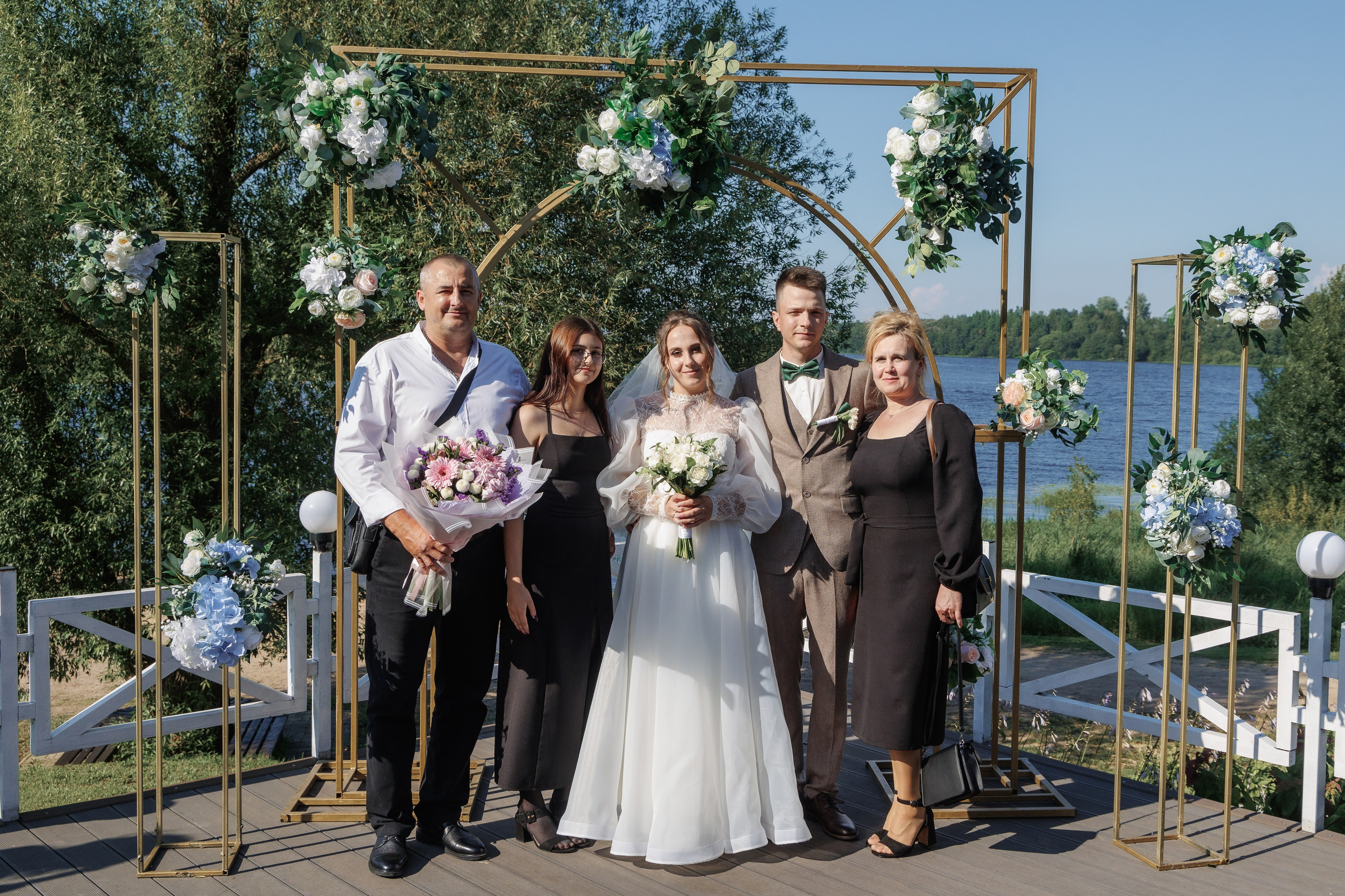 Захар и Ирина. Свадебный и семейный фотограф в г. Волхов Алексей Кочерыжкин