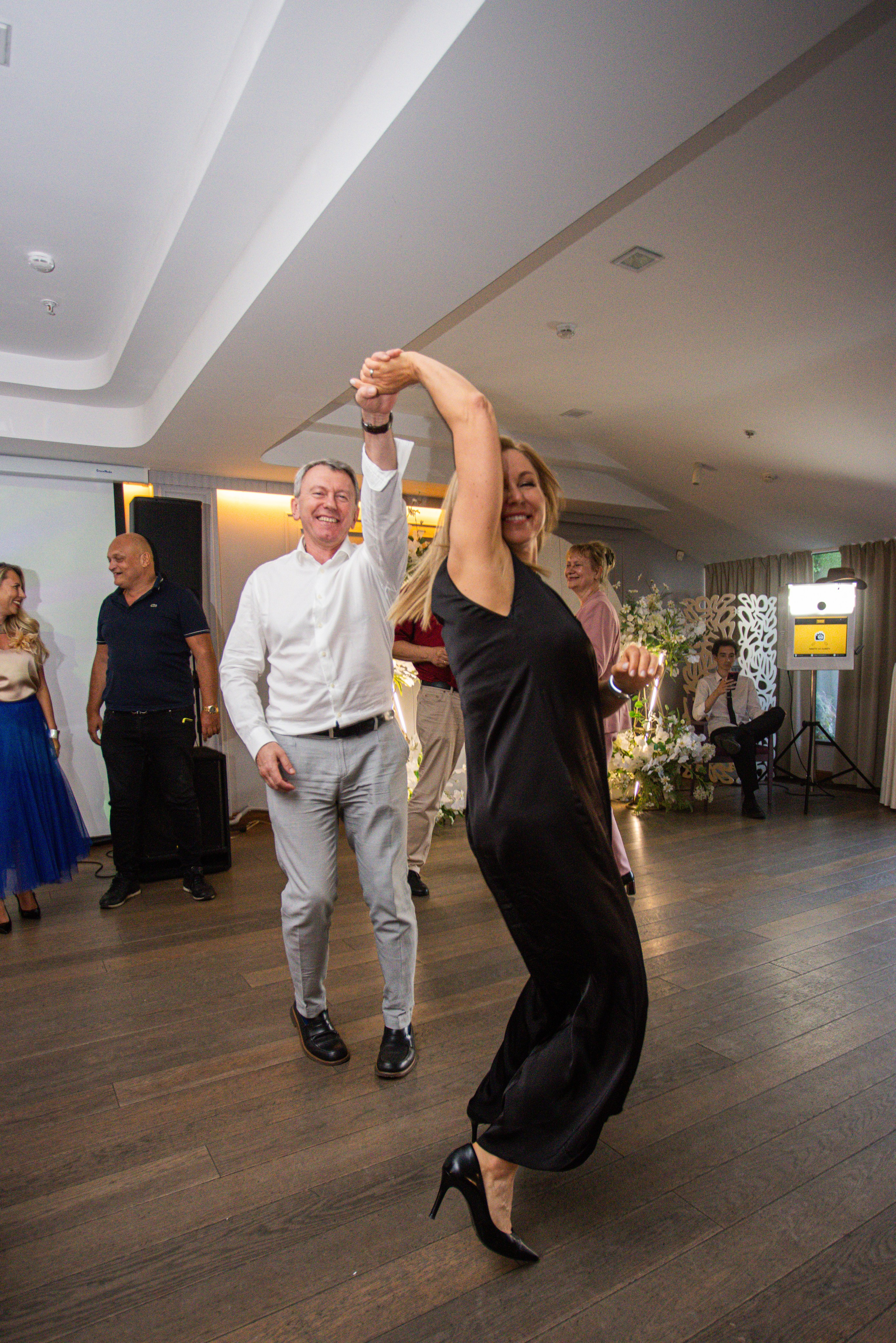 Встреча выпускников. Стоматологи СПб. Семейный фотограф в Вышнем Волочке — Ульяна Иванова | Фотосессии для всей семьи