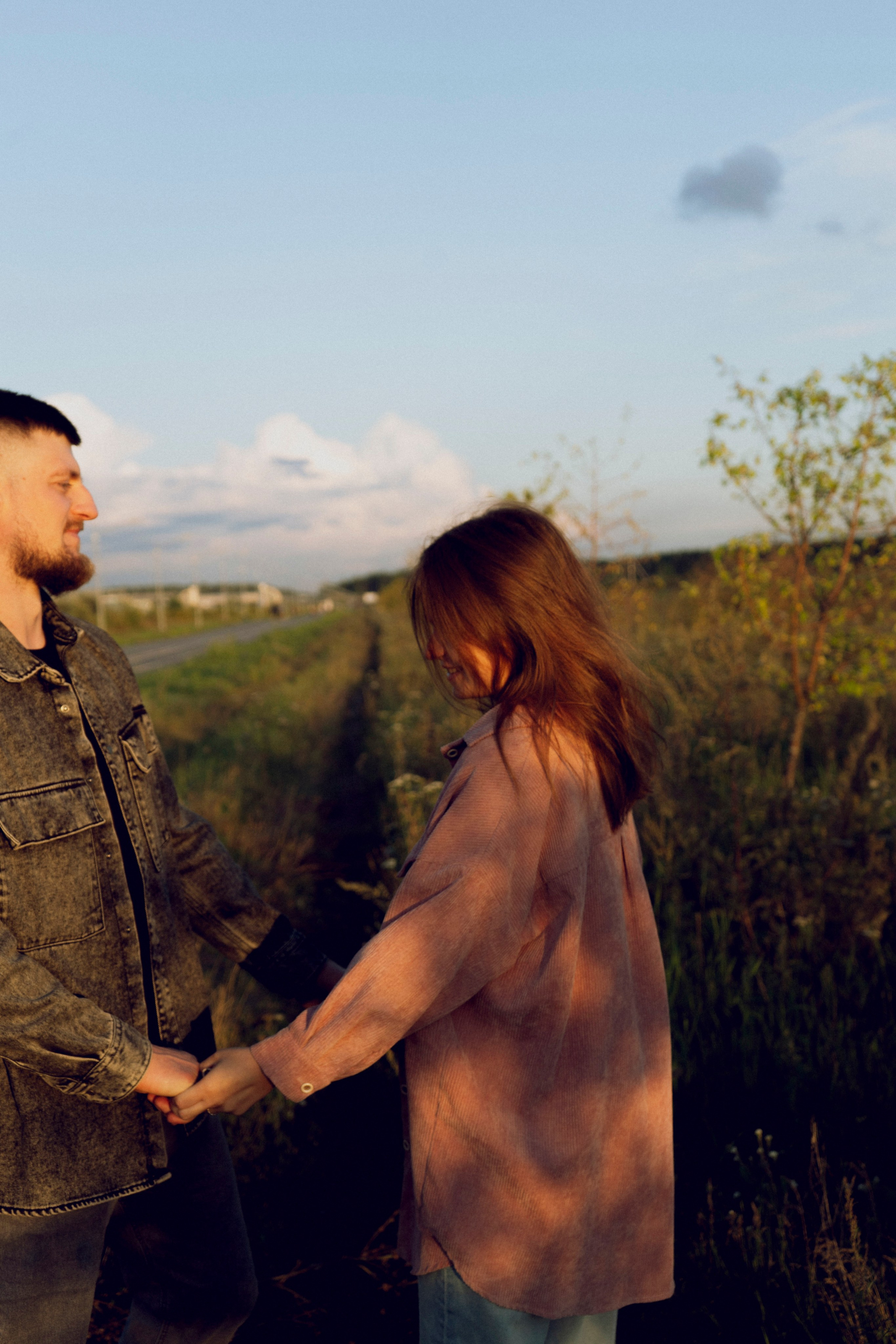 Аня и Рома, прогулка — Парная фотосессия на природе — Xeni Photography. Xeni Photography