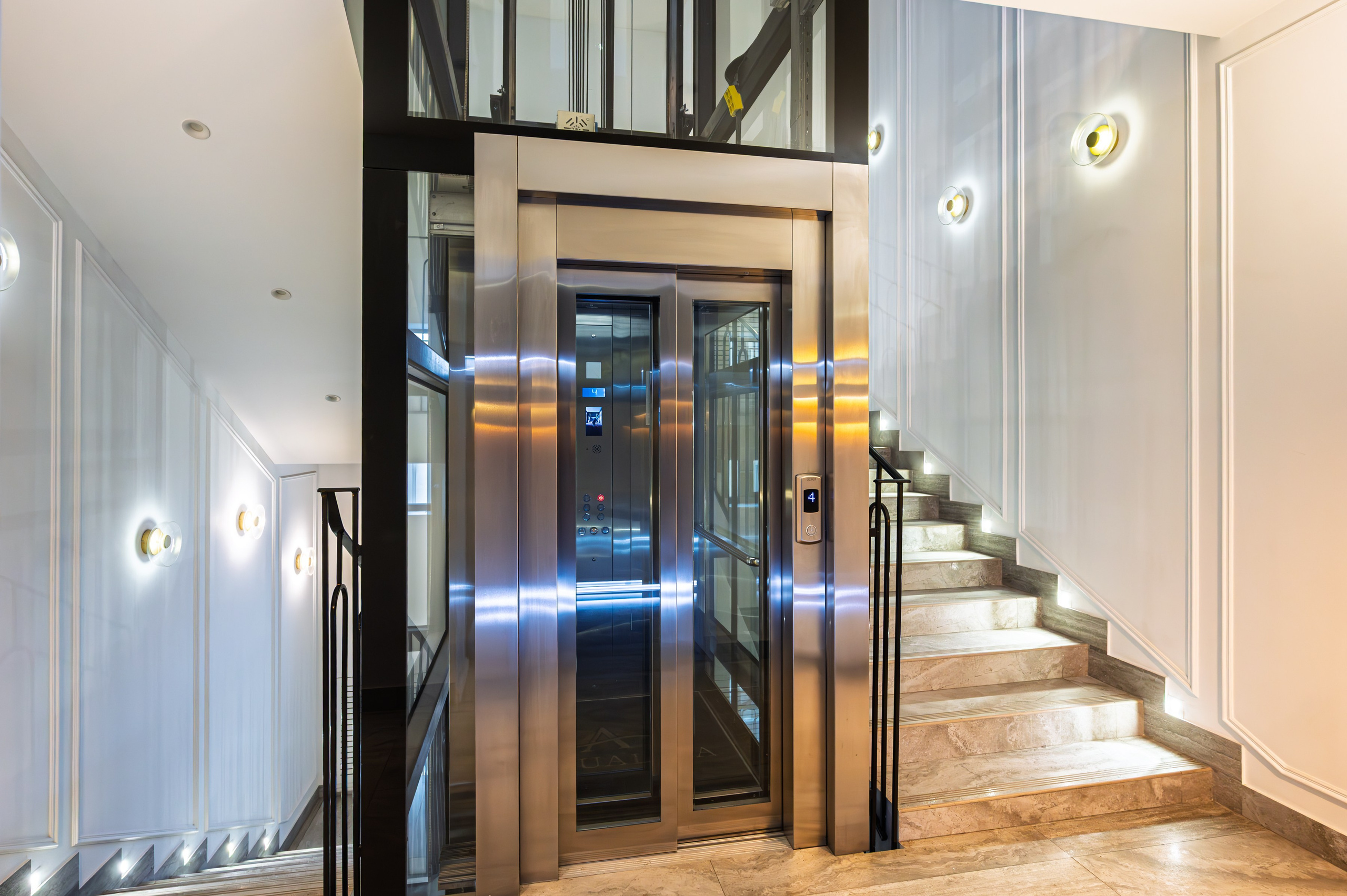 Классический номер отеля Acqualina. Интерьерный фотограф. Фото- видеосъемка недвижимости Санкт-Петербург