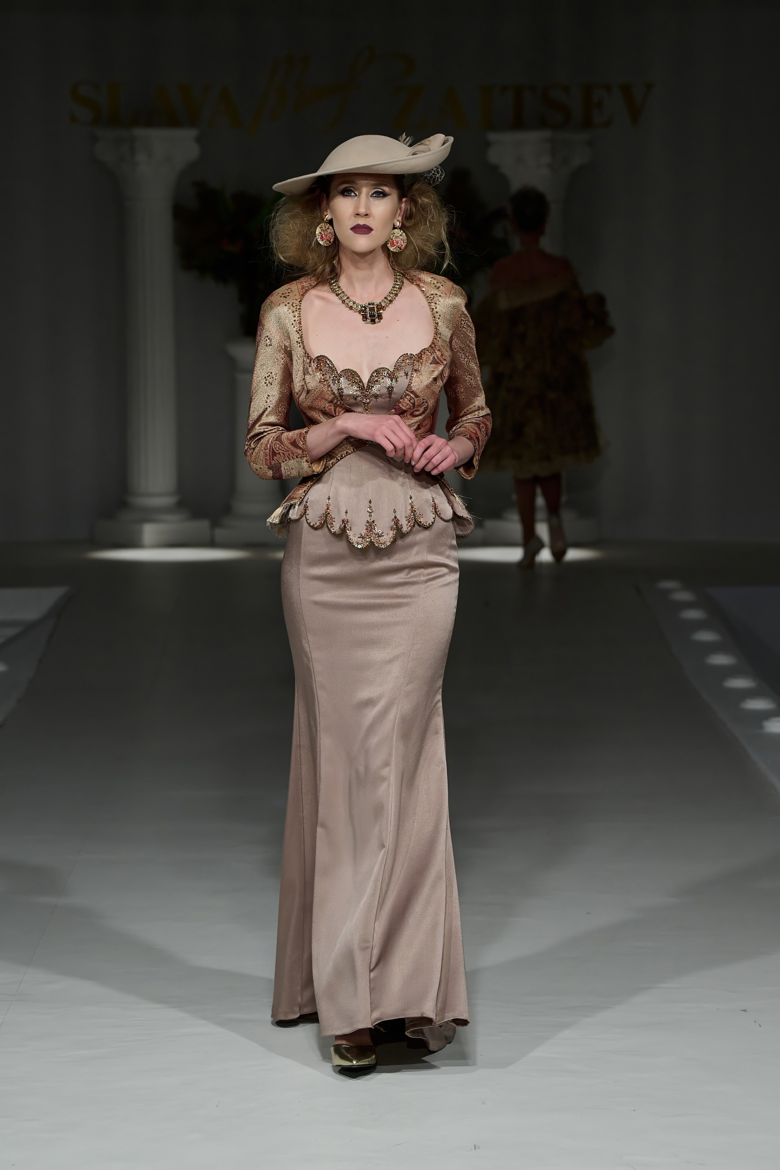 Slava&Yegor Zaitsevs. Показ-спектакль «Воспоминание». 21 июня 2025. Дима Бабушкин. Фотограф. Подиум. Репортаж. Творчество. Дорого