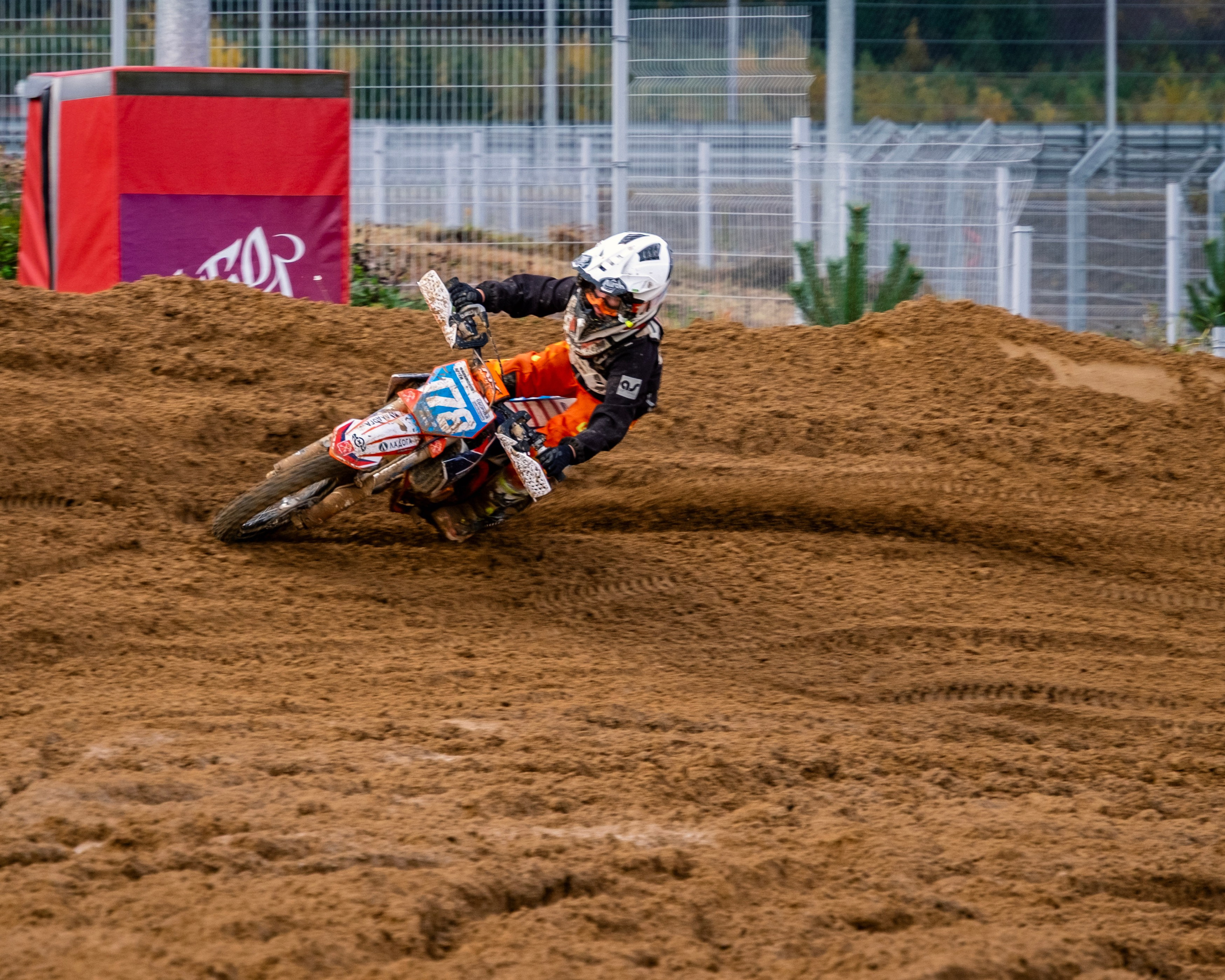 Мотокросс (Игора Драйв). Автомобильные фотографии и рисунки в Санкт-Петербурги Пашков Дмитрий