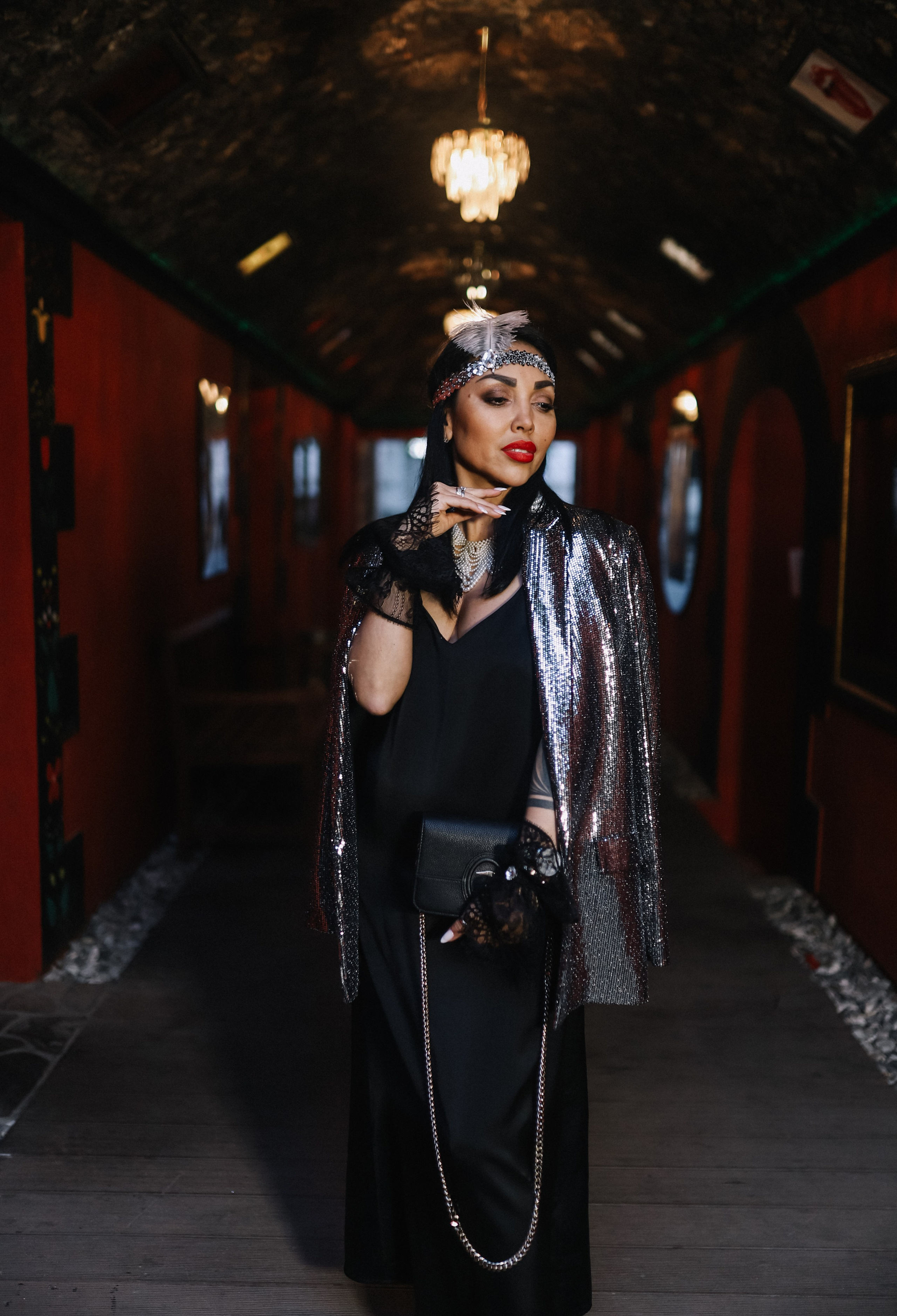 25.Диана и гости