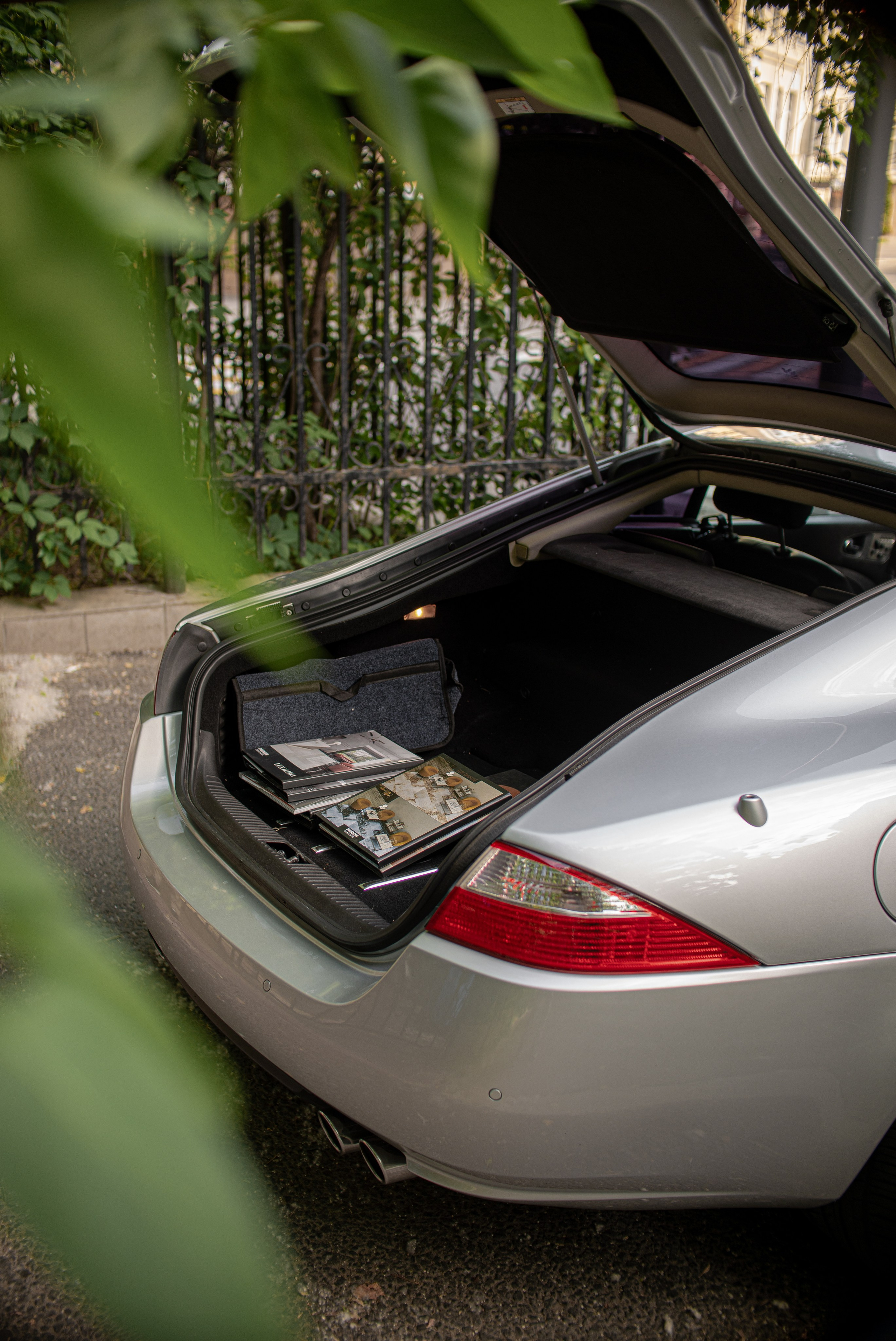 Утренняя фотосъемка автомобиля Jaguar в Москве. Жуков Илья  свадебный фотограф в Москве