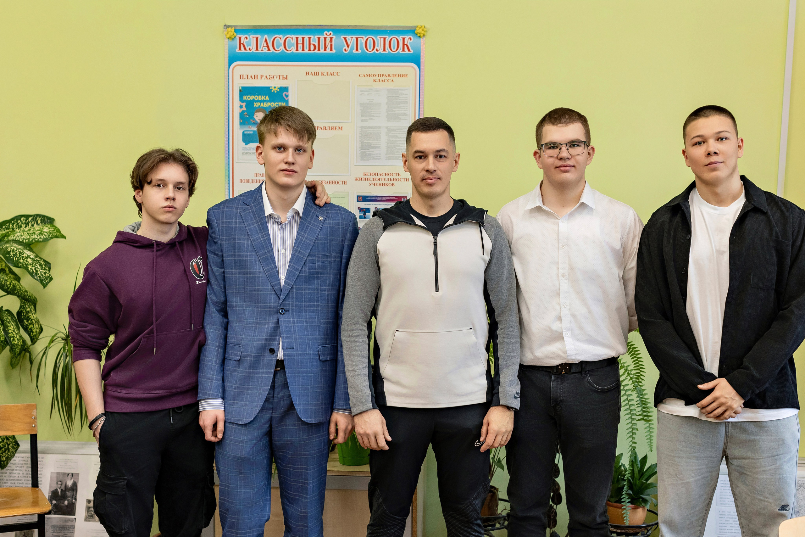 Галерея съемок в школе. Фотограф и видеограф Москва. Свадебный фотограф, видеограф. Выпускные альбомы. Оживающие альбомы