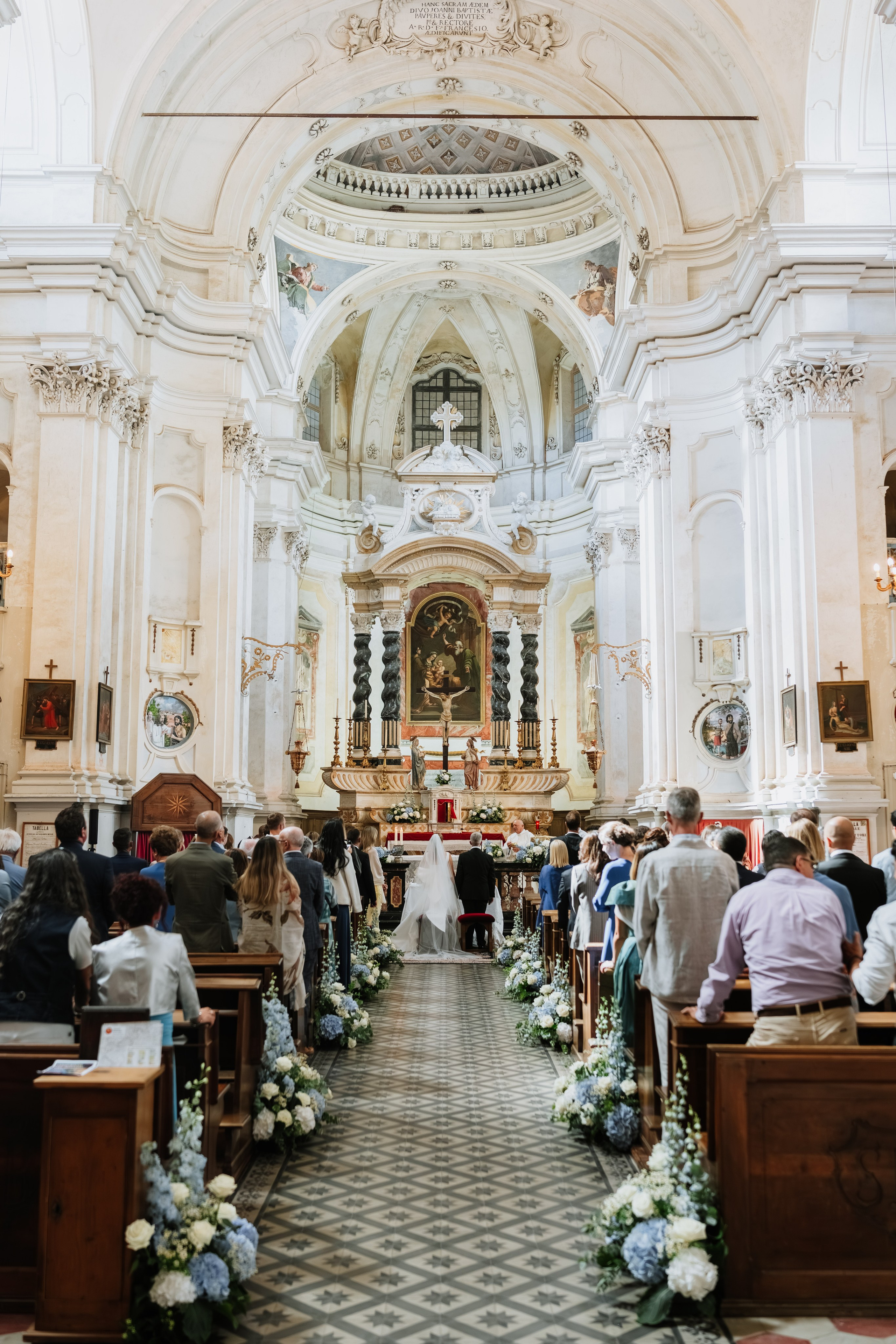 Vera & Lorenzo | Biella, Italy. Professional Wedding Photographer Geneva & Romande Switzerland | Tanya Creator