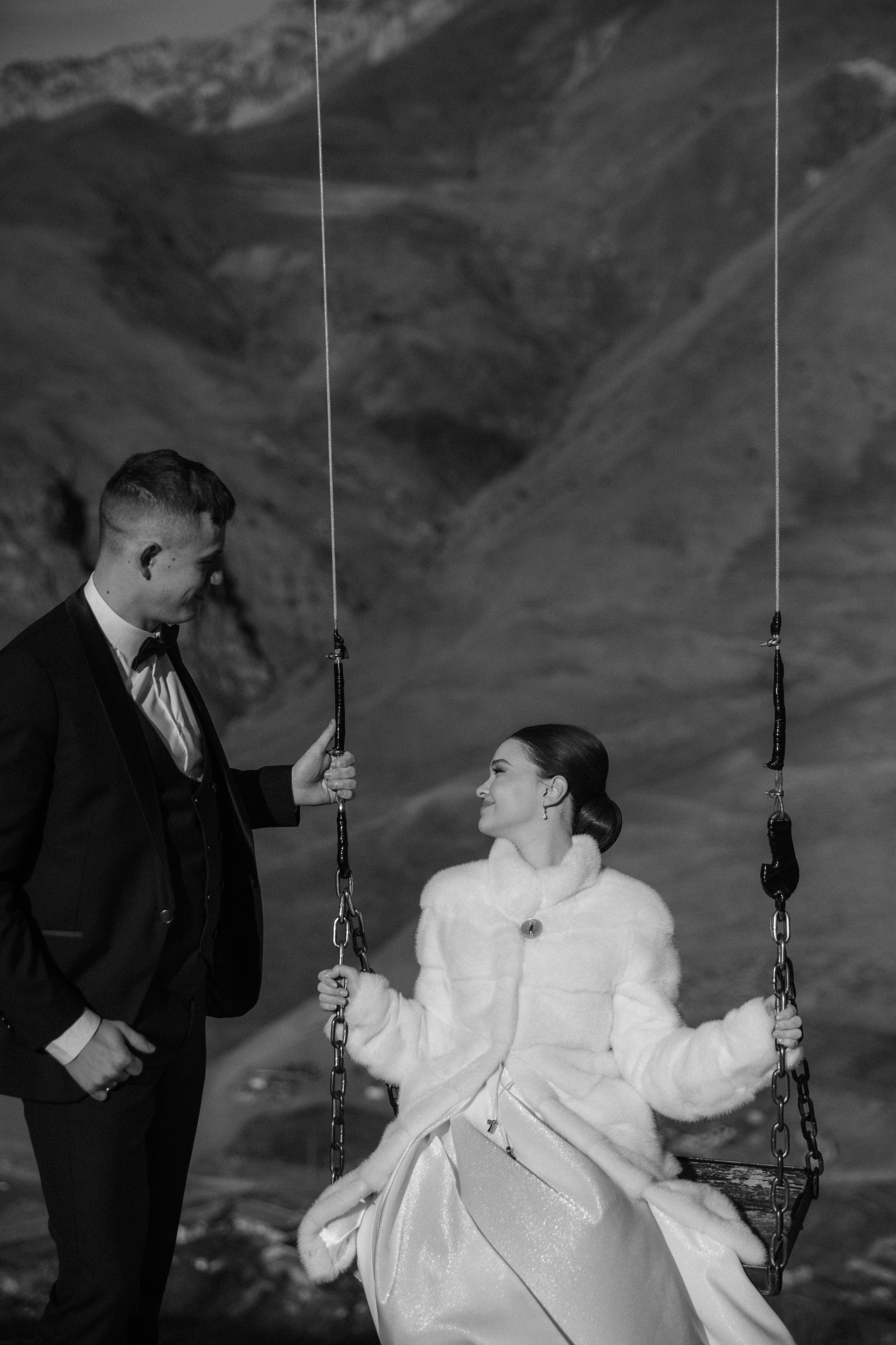 Фотограф Верхний Фиагдон, фотосессия в горах, фотограф Осетия свадебная фотосессия в горах. Свадебный и семейный фотограф Василина Батищева в Моздоке, Северной Осетии и КМВ