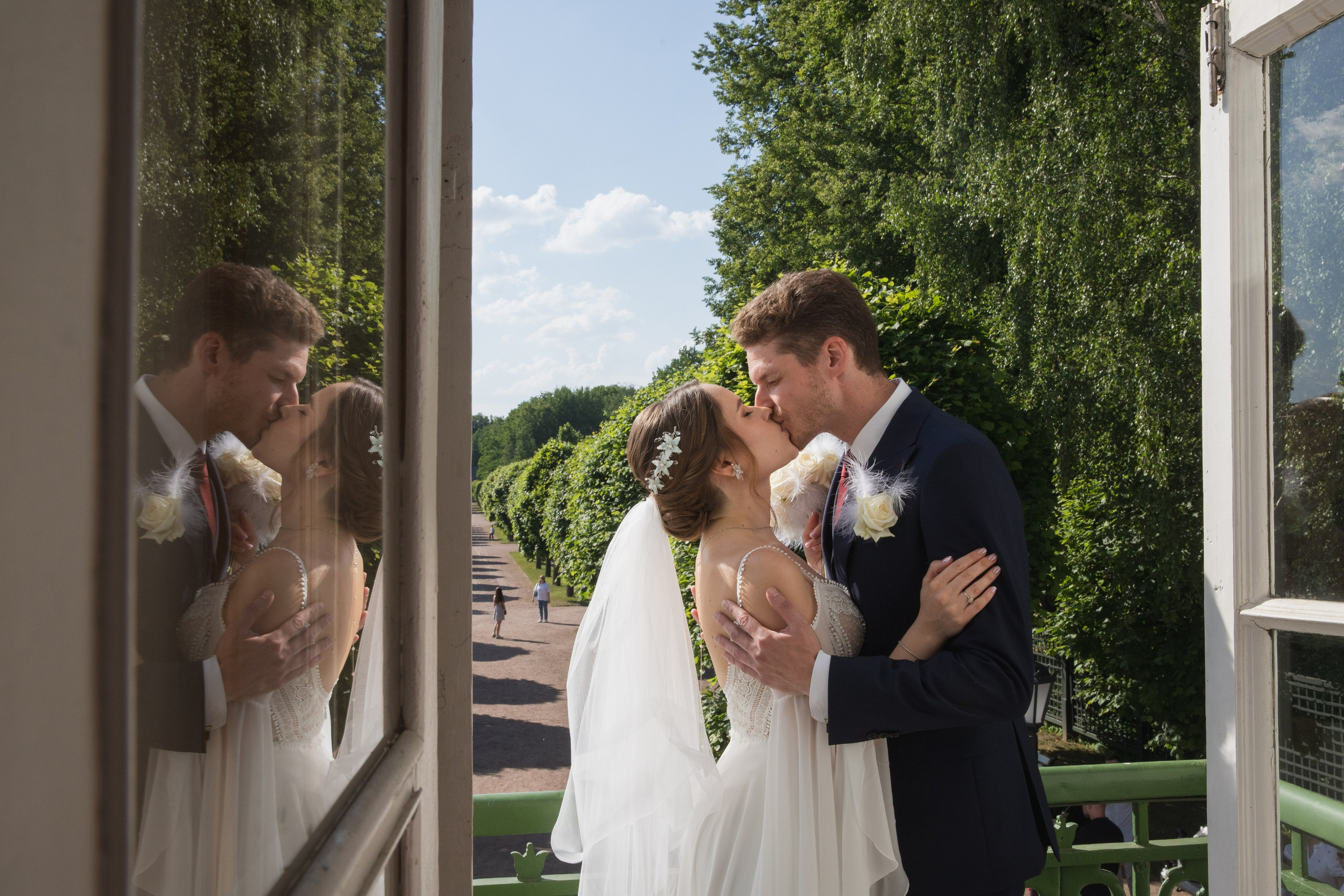 Летняя свадьба в Кусково. Свадебный и портретный фотограф в Москве Мария Кравченко