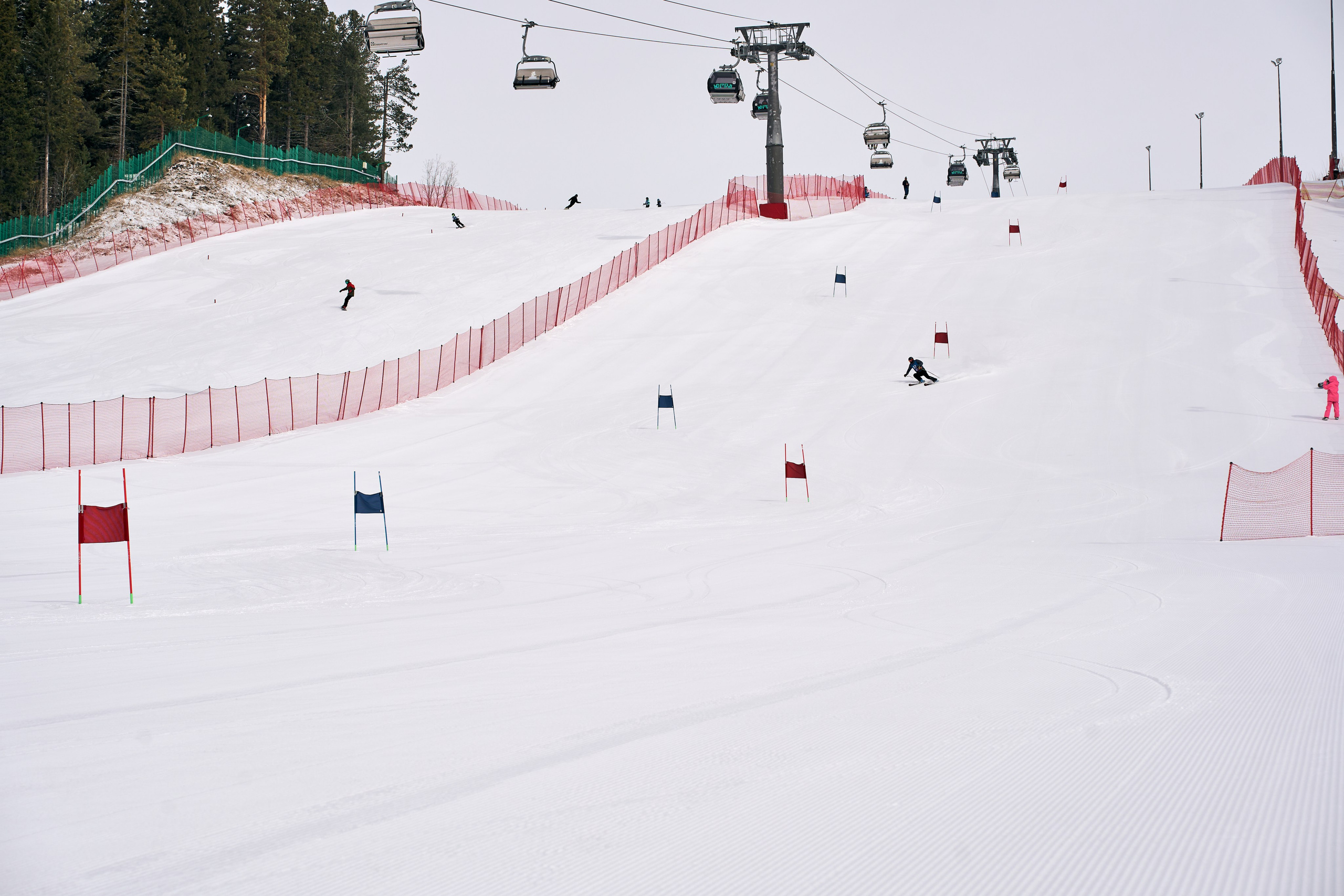 Соревнования по горным лыжам. Лайфстайл фотограф в Ханты-Мансийске Мария Шишкина