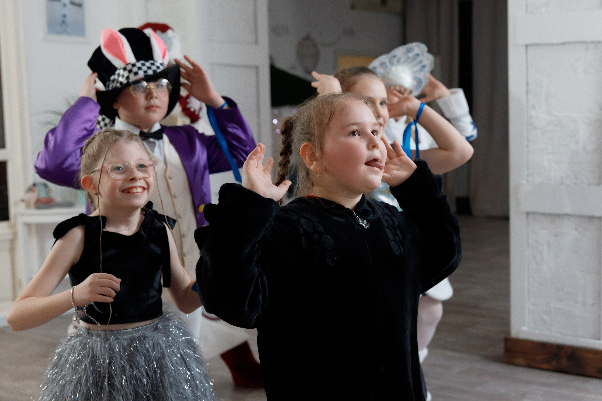 Школа «Кристалл» | Новогодняя программа. Свадебный, семейный и школьный фотограф в Сызрани Максим Баталов