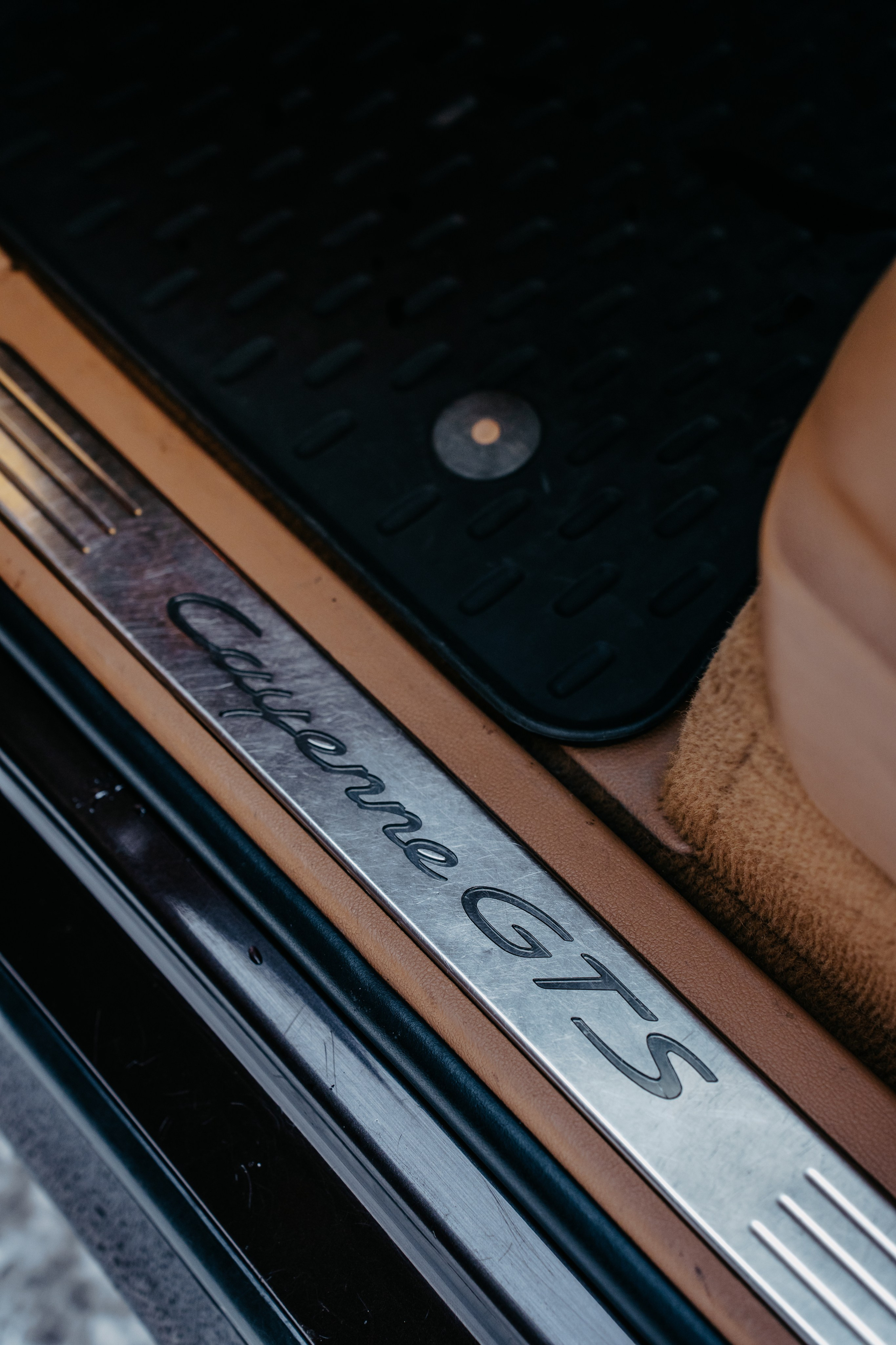 Porsche Cayenne. Фотограф, видеограф и пилот дрона на Байкале