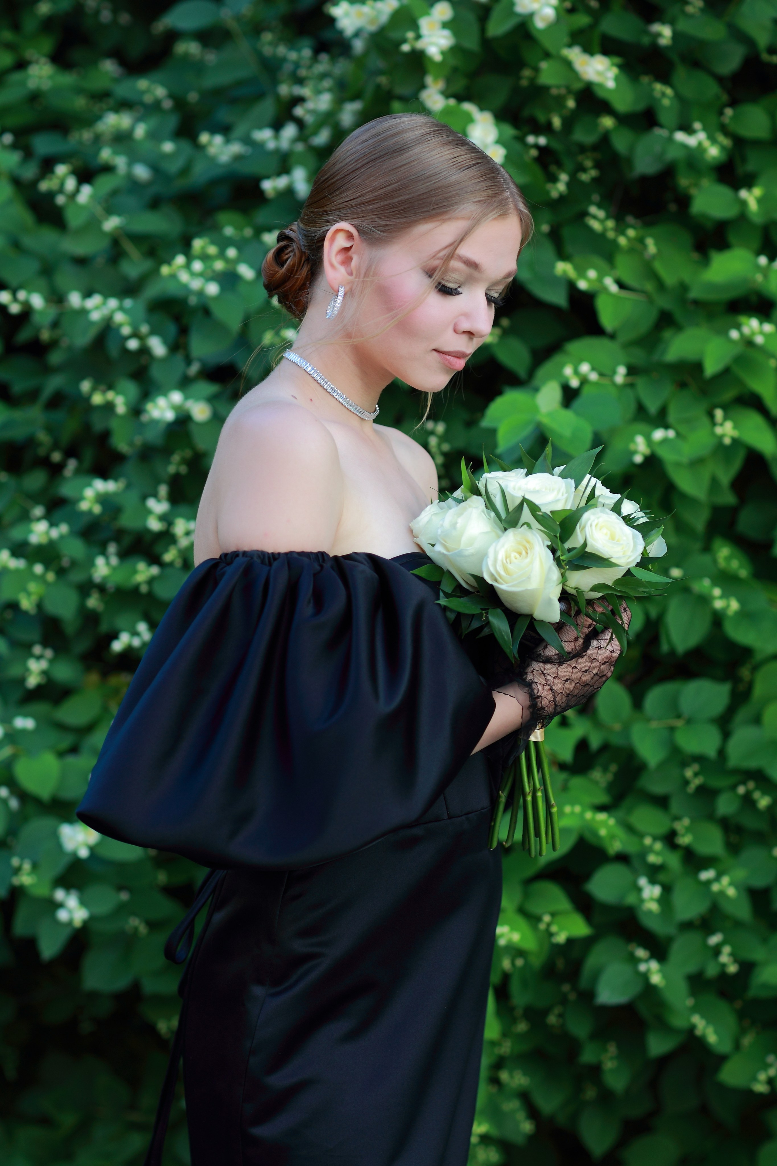 Видеограф на выпускной в школу. Фотограф в школу. Выпускной альбом 11 класс.  Выпускница Пенза